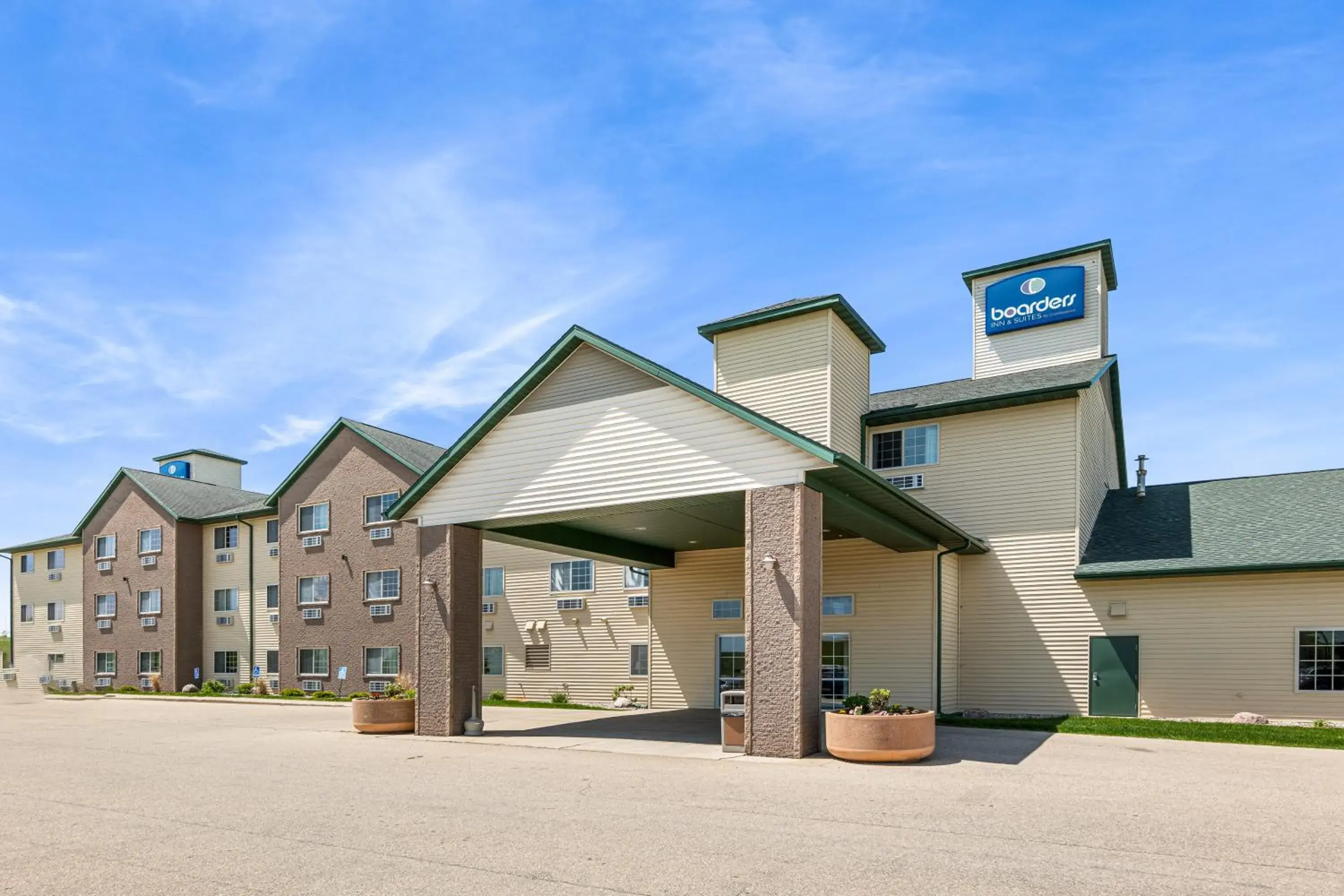 Property building in Boarders Inn & Suites by Cobblestone Hotels - Shawano Property building in Boarders Inn & Suites by Cobblestone Hotels - Shawano