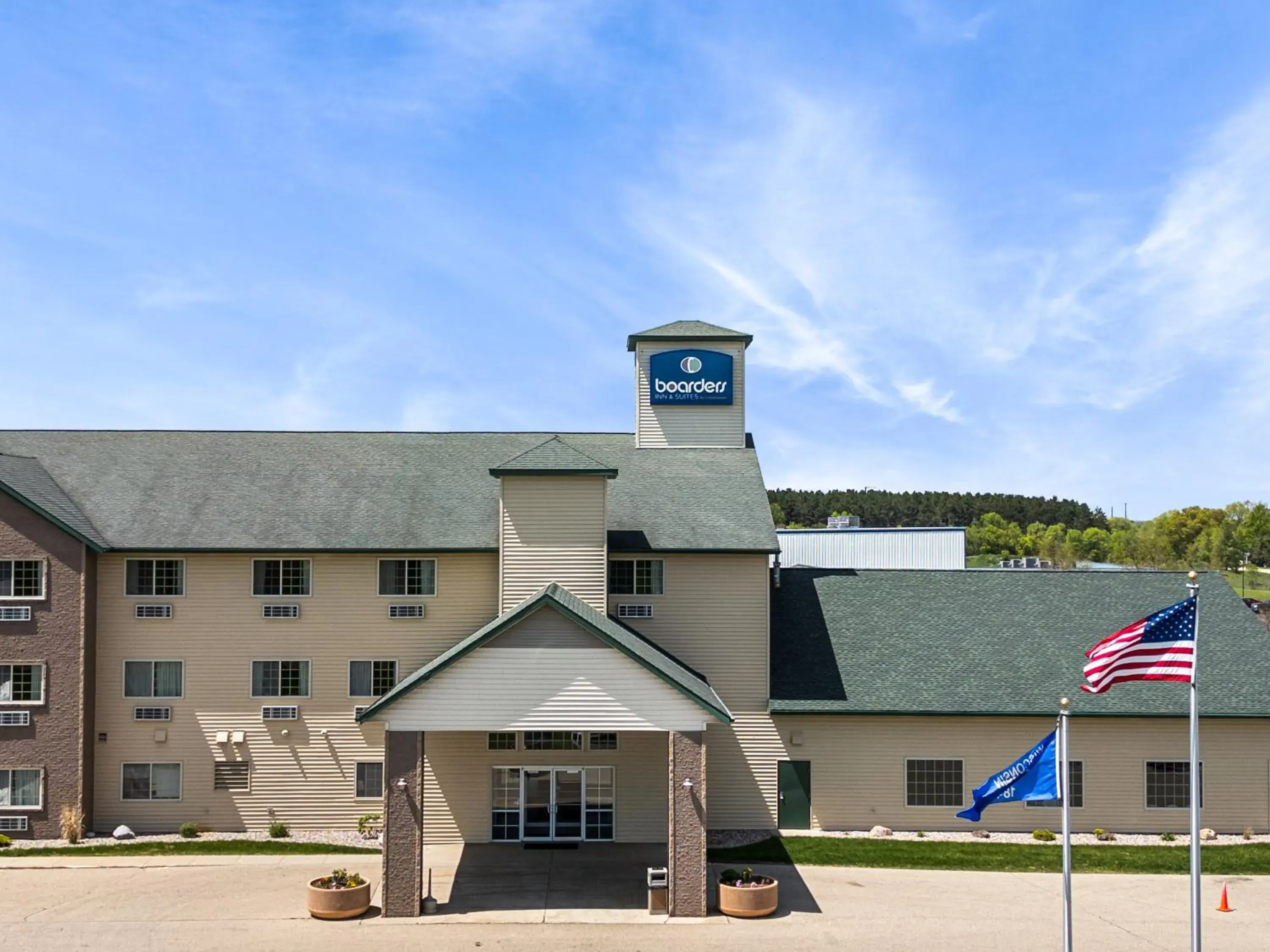 Property building in Boarders Inn & Suites by Cobblestone Hotels - Shawano Property building in Boarders Inn & Suites by Cobblestone Hotels - Shawano