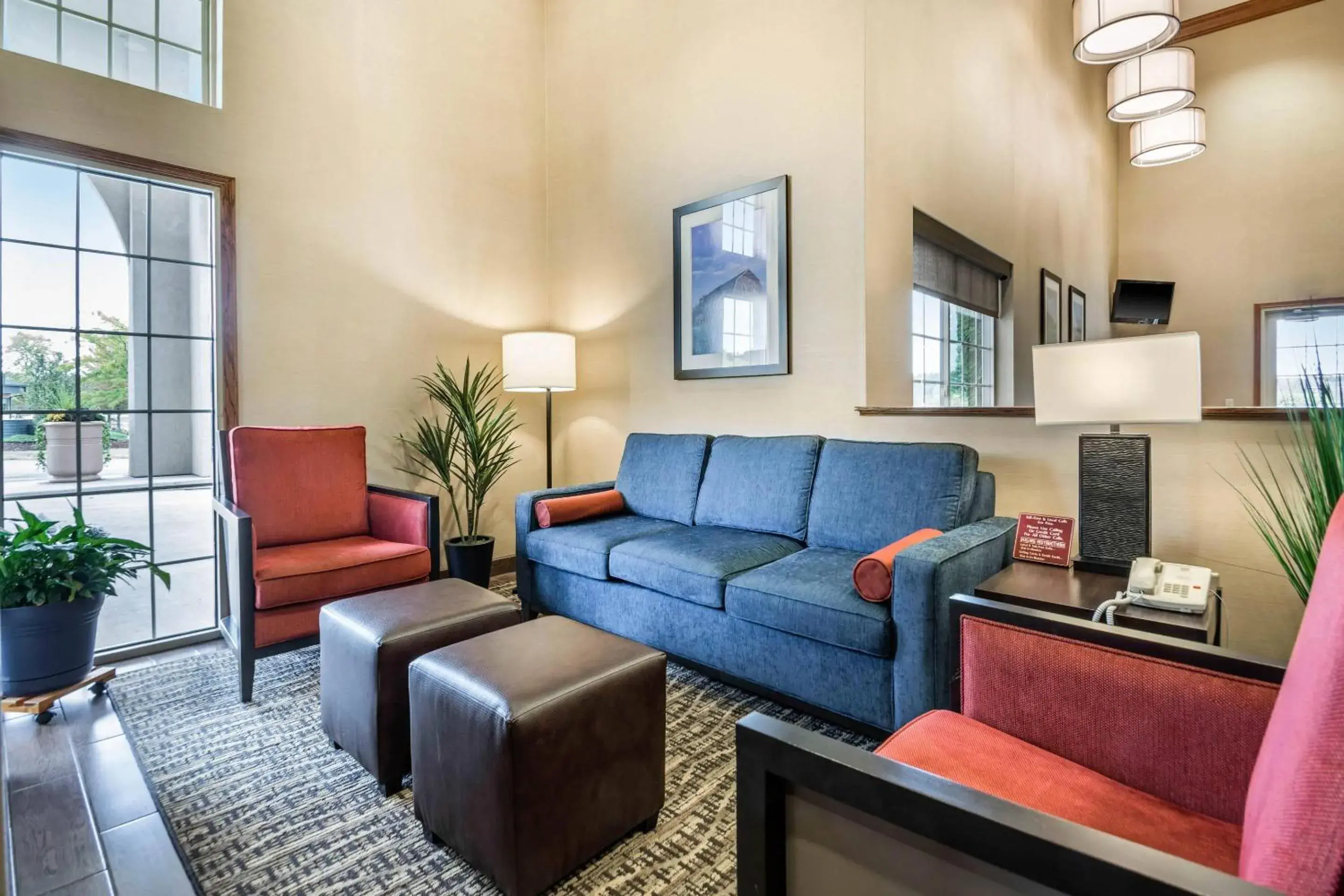 Lobby or reception in Comfort Suites at Par 4 Resort Lobby or reception in Comfort Suites at Par 4 Resort
