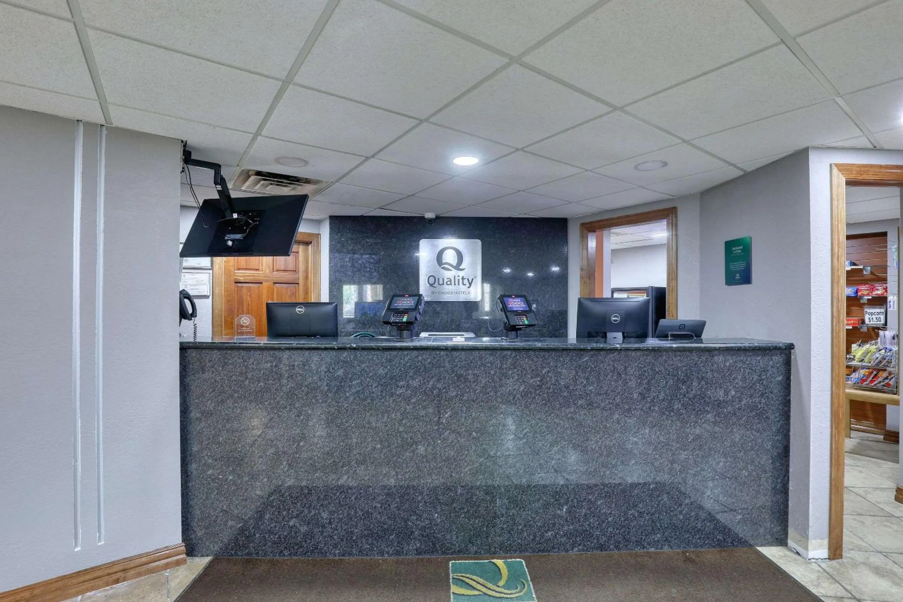 Lobby or reception in Quality Inn & Suites Green Bay Downtown