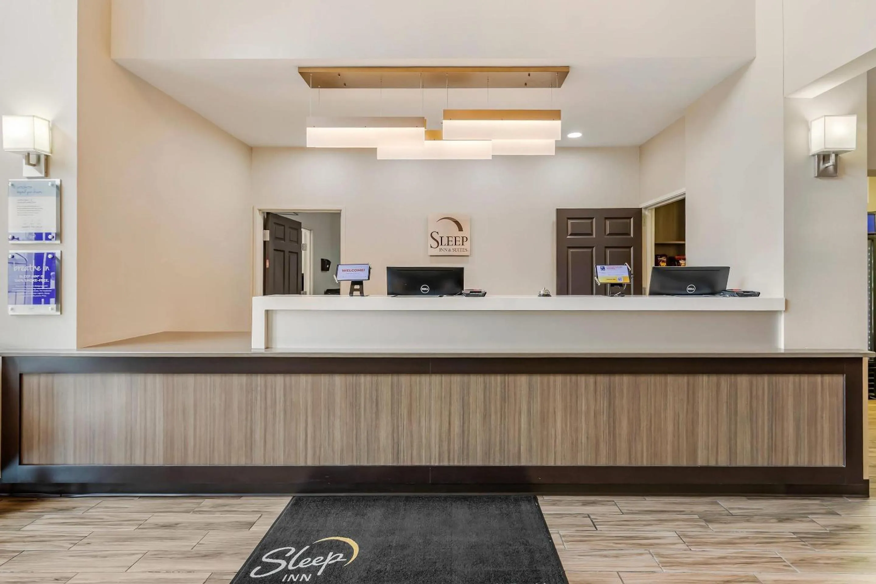 Lobby or reception in Sleep Inn & Suites Wisconsin Rapids