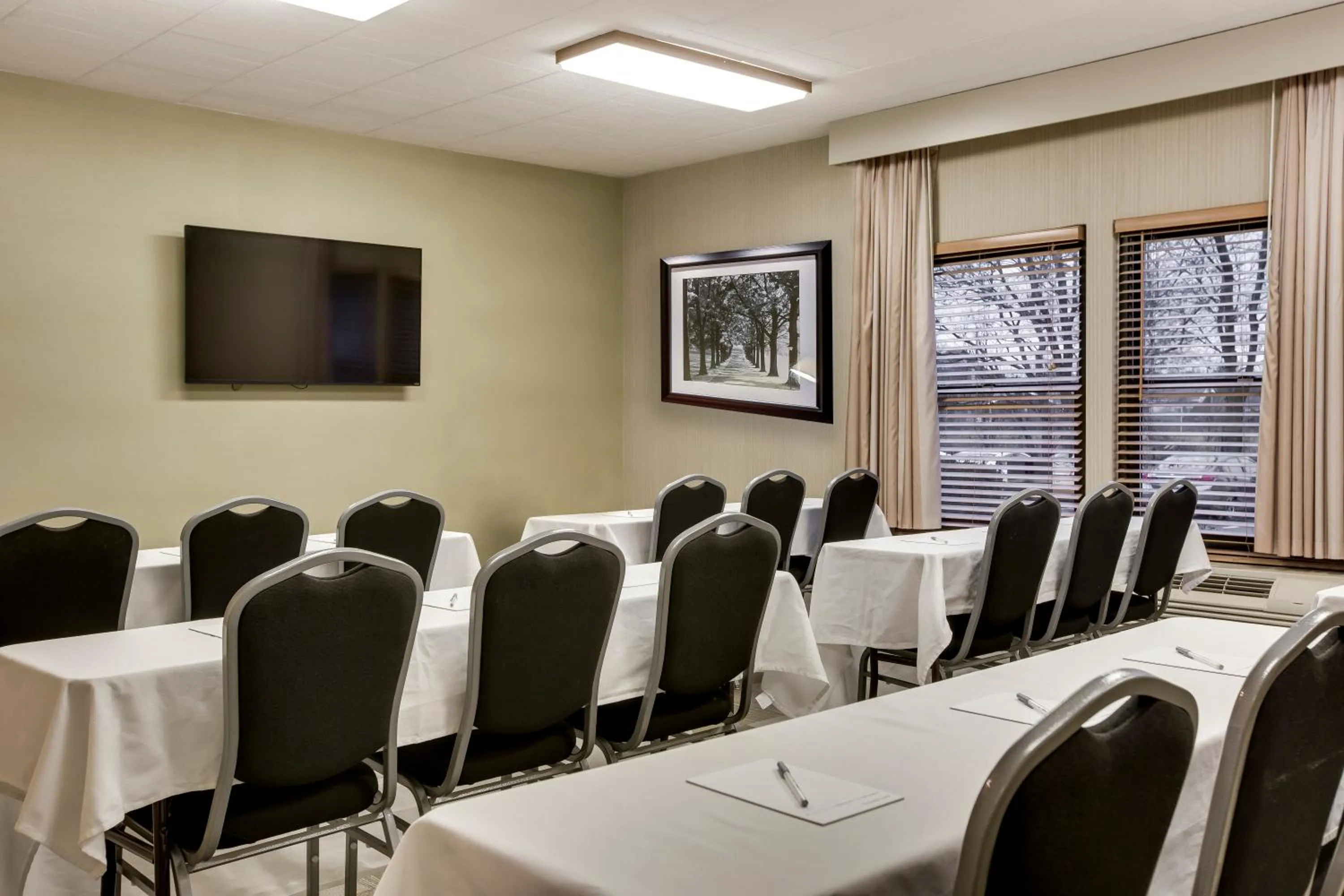 Meeting/conference room in Wingate by Wyndham Cranberry