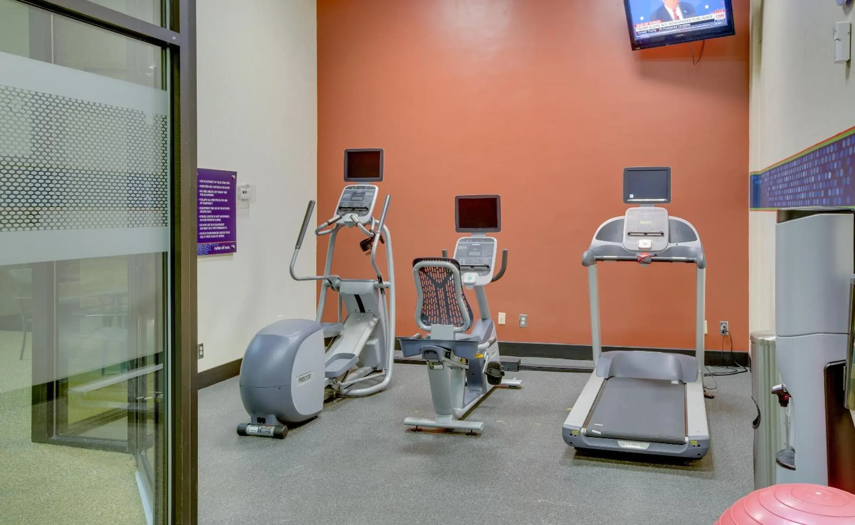 Fitness centre/facilities in Wingate by Wyndham Cranberry Fitness centre/facilities in Wingate by Wyndham Cranberry