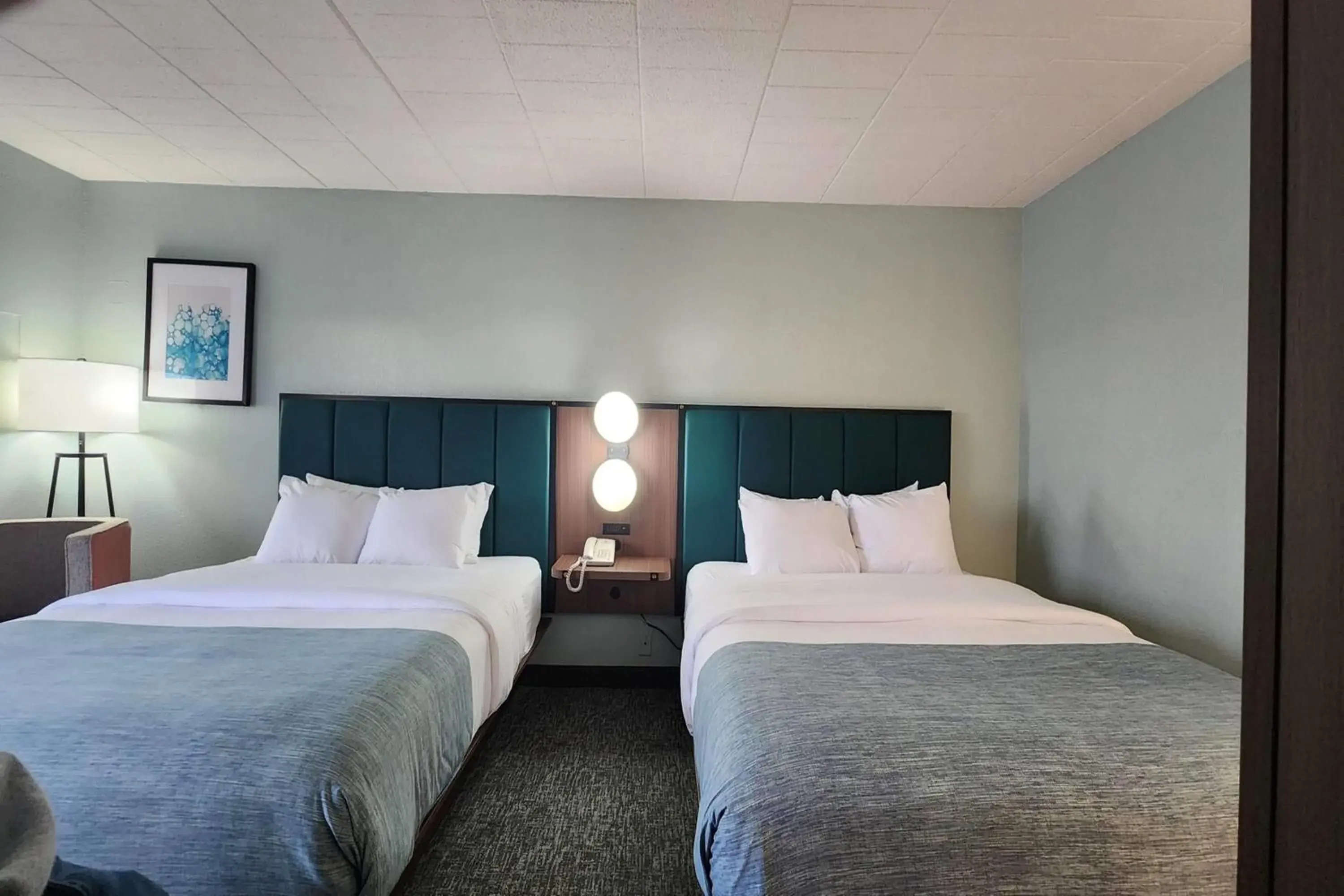 Photo of the whole room, Bed in Wingate by Wyndham Cranberry Photo of the whole room, Bed in Wingate by Wyndham Cranberry