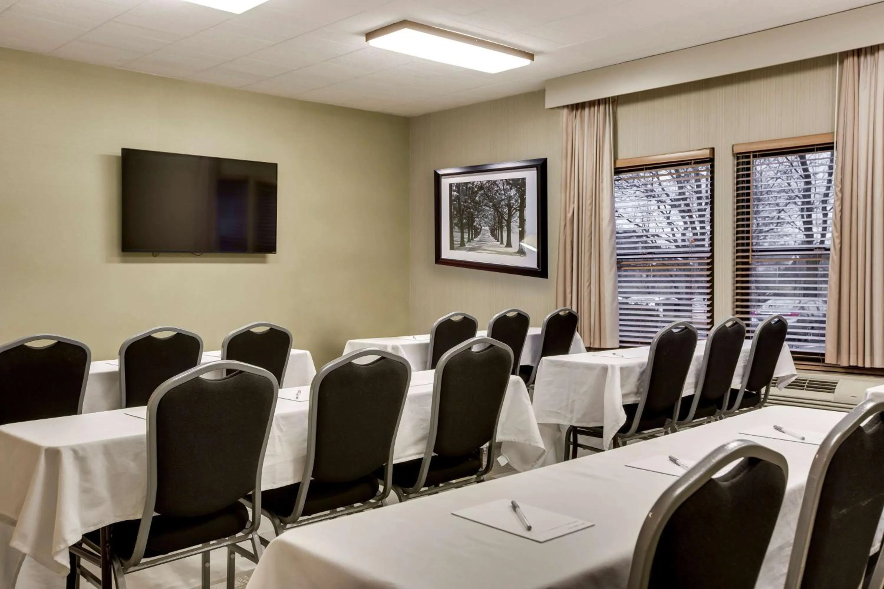Meeting/conference room in Wingate by Wyndham Cranberry