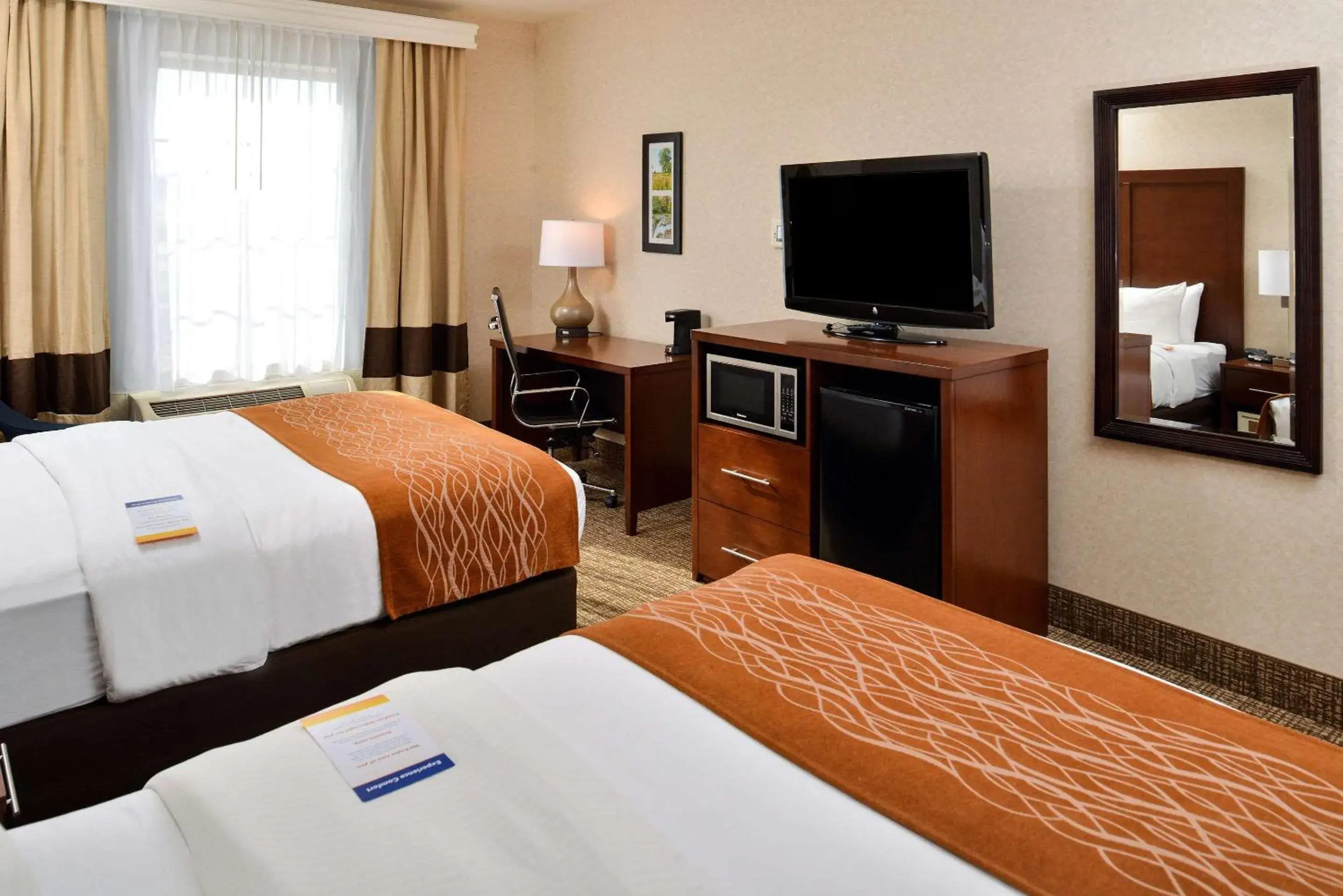 Bedroom, Bed in Comfort Inn & Suites Madison North Bedroom, Bed in Comfort Inn & Suites Madison North