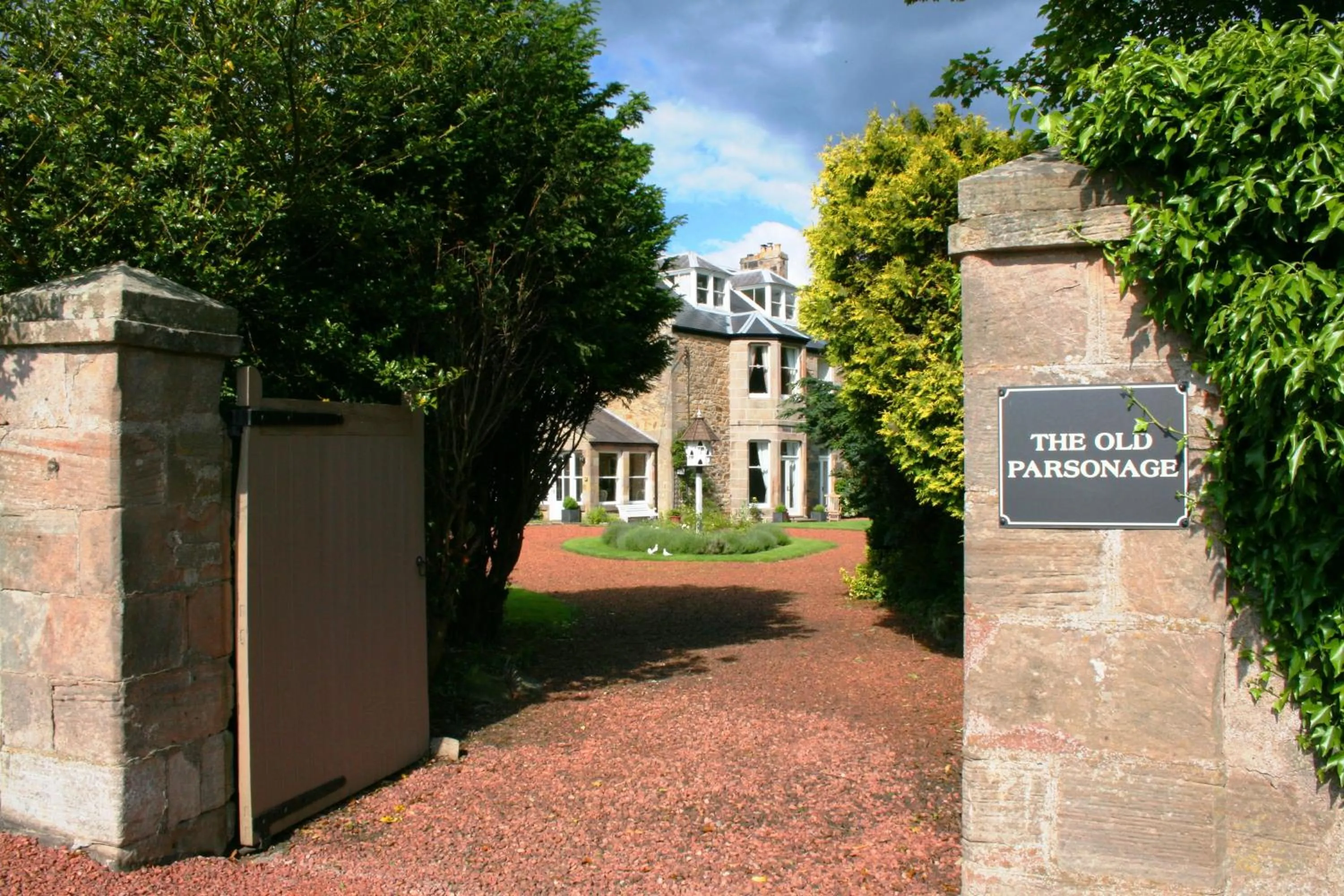 The Old Parsonage Country House
