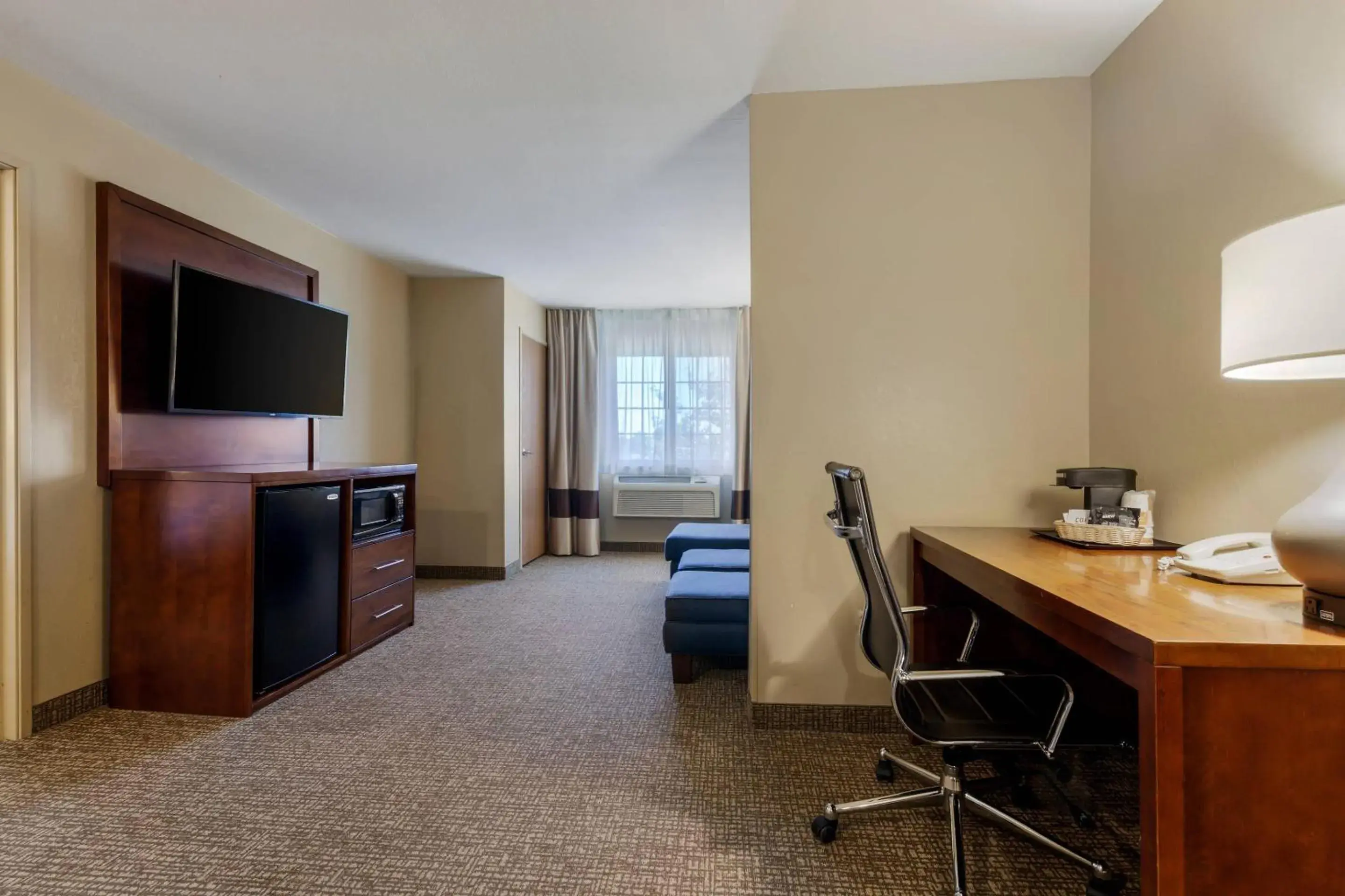 Bedroom in Comfort Suites Johnson Creek Conference Center Bedroom in Comfort Suites Johnson Creek Conference Center
