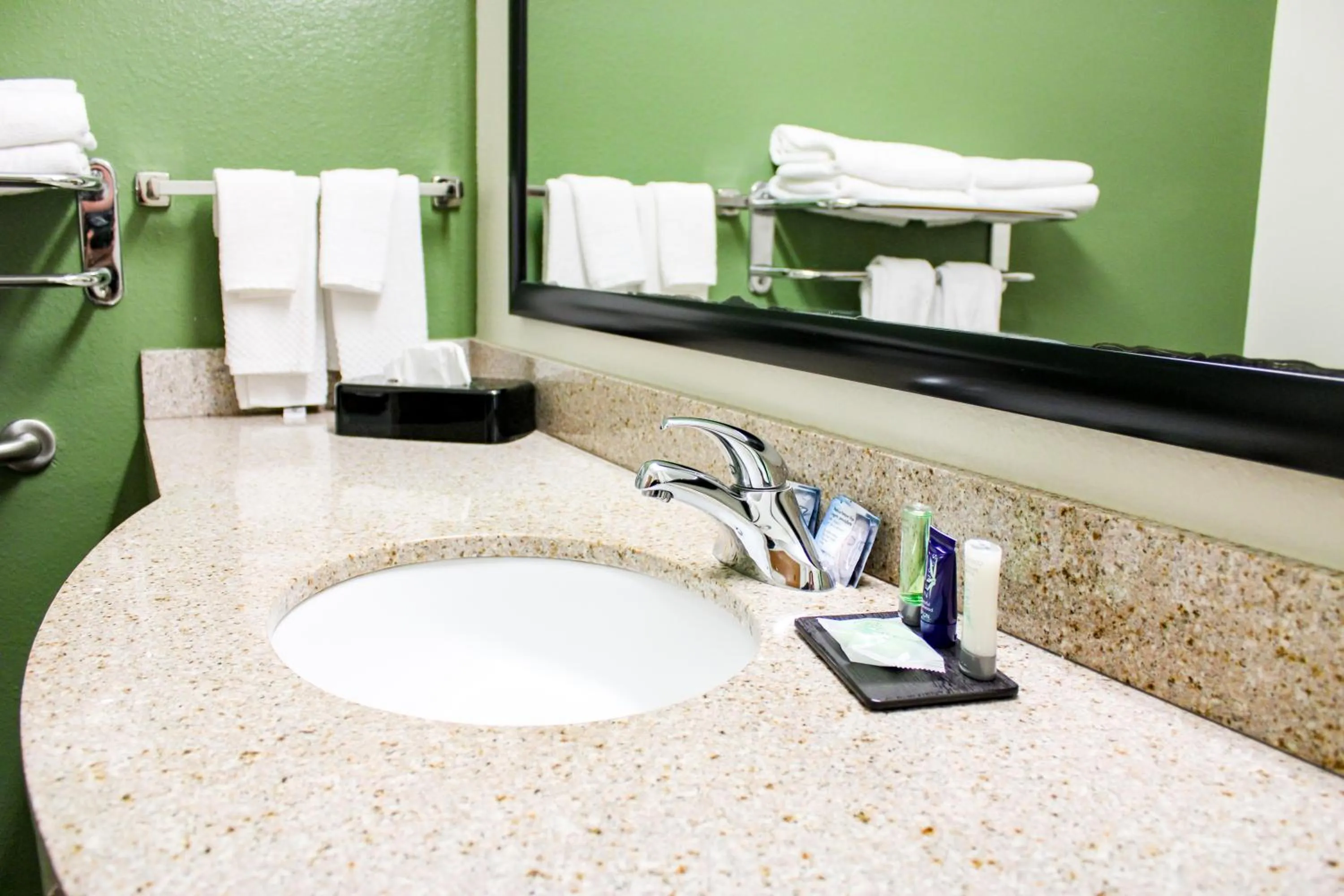 Sleep Inn & Suites Conference Center Eau Claire North