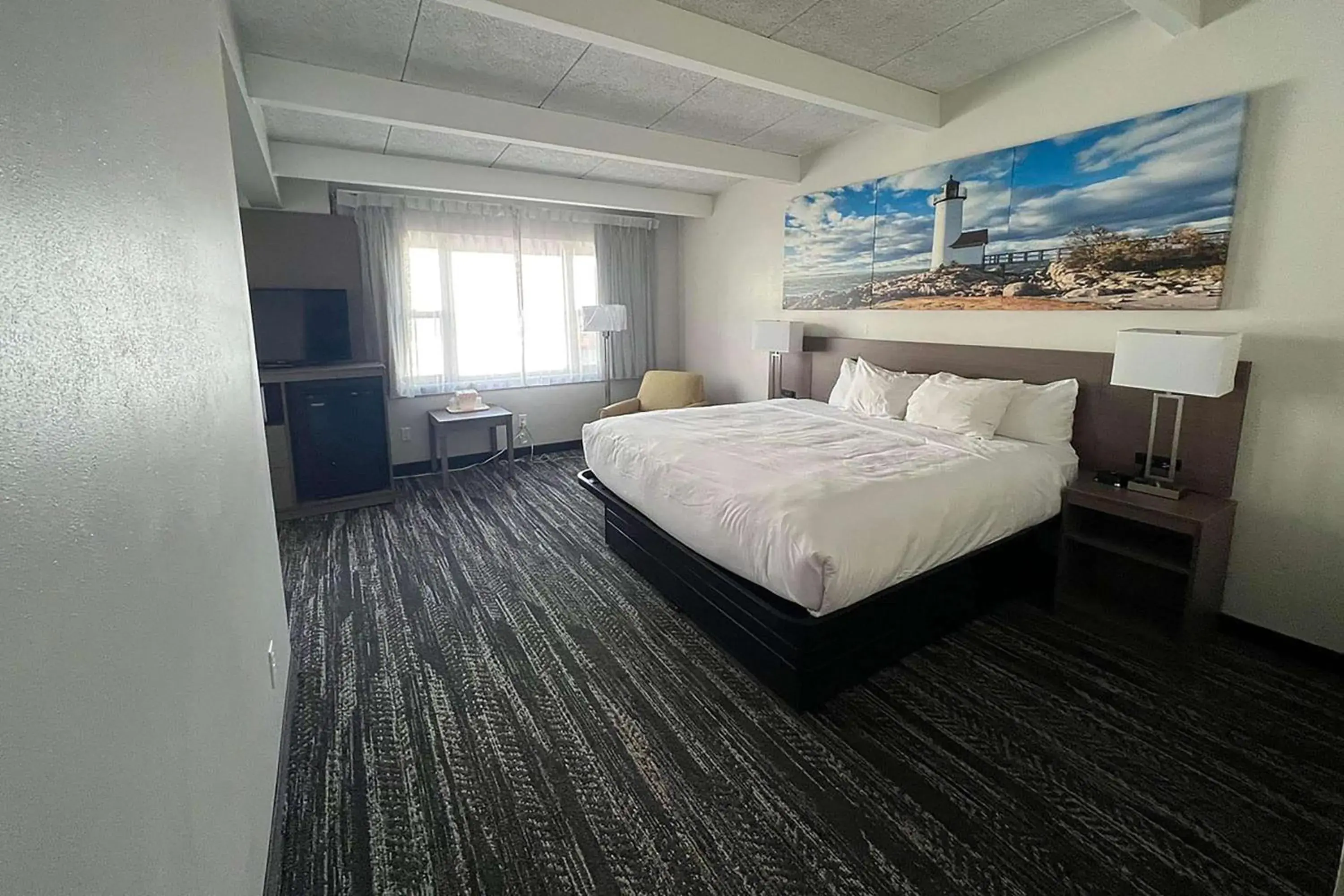 Photo of the whole room in Days Inn by Wyndham Manitowoc Photo of the whole room in Days Inn by Wyndham Manitowoc