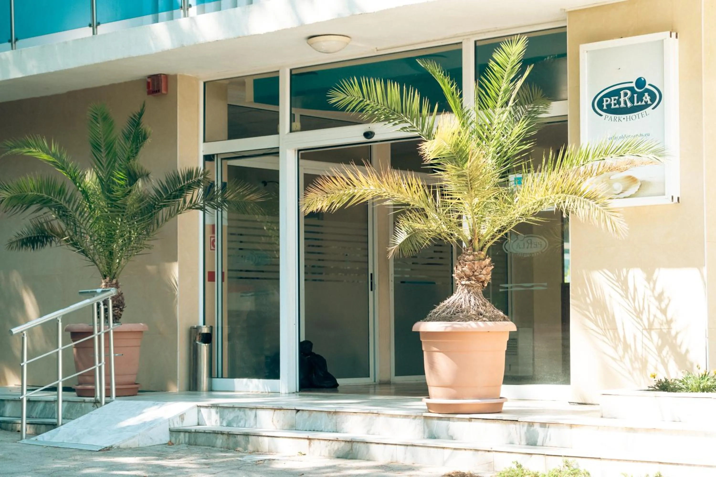 Property building in Park Hotel Perla