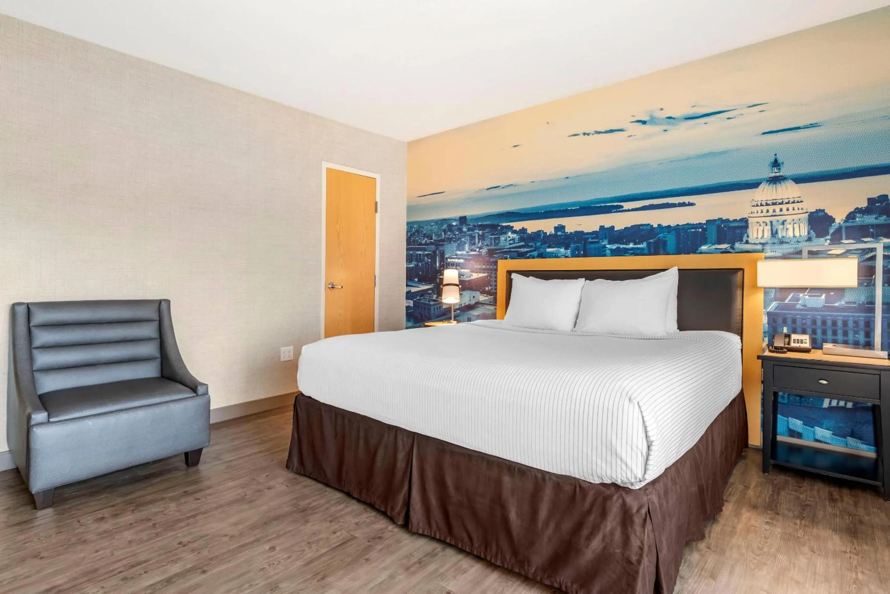 Bed in Cambria Hotel Madison East