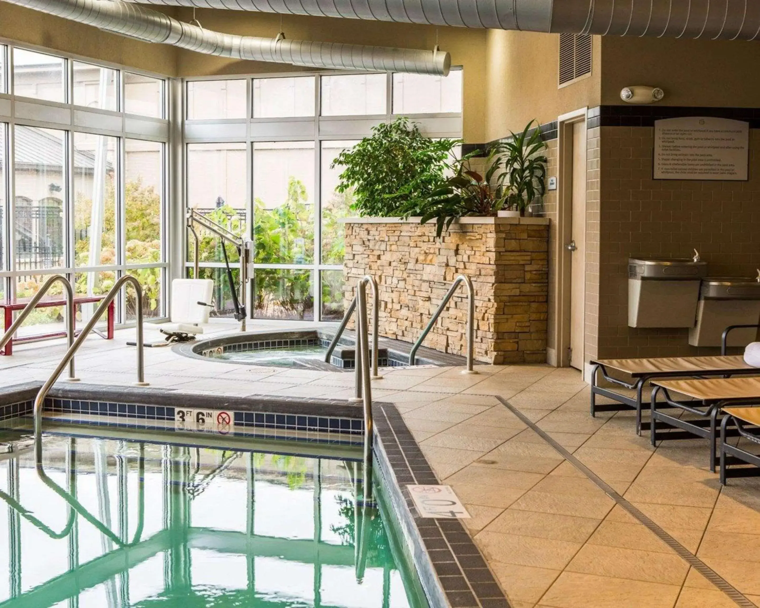 Swimming pool in Cambria Hotel Appleton Swimming pool in Cambria Hotel Appleton