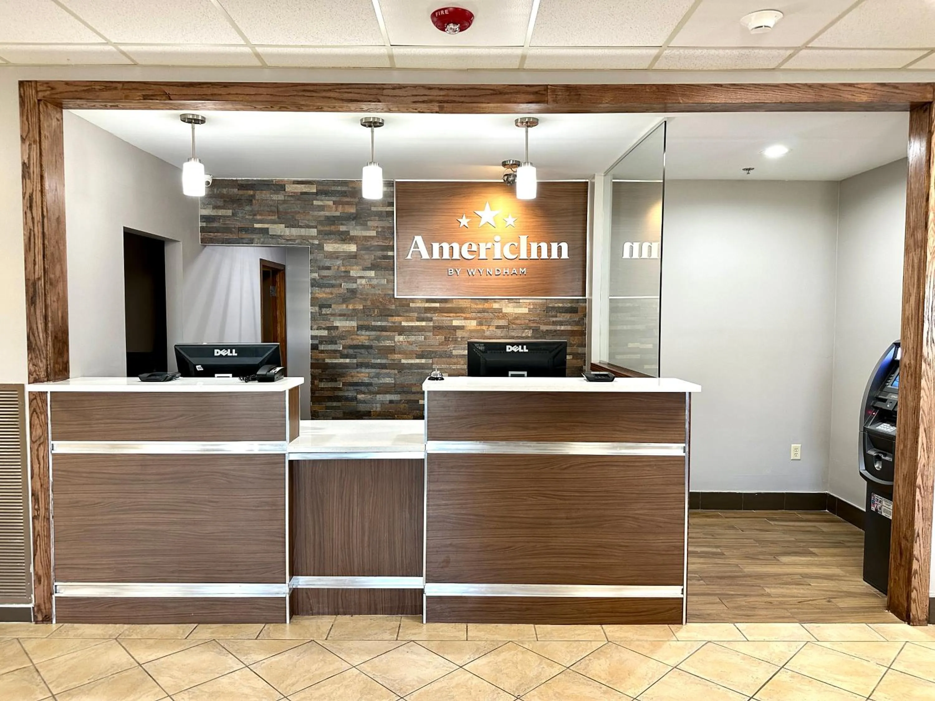 Lobby or reception in Clarion Hotel and Convention Center Baraboo