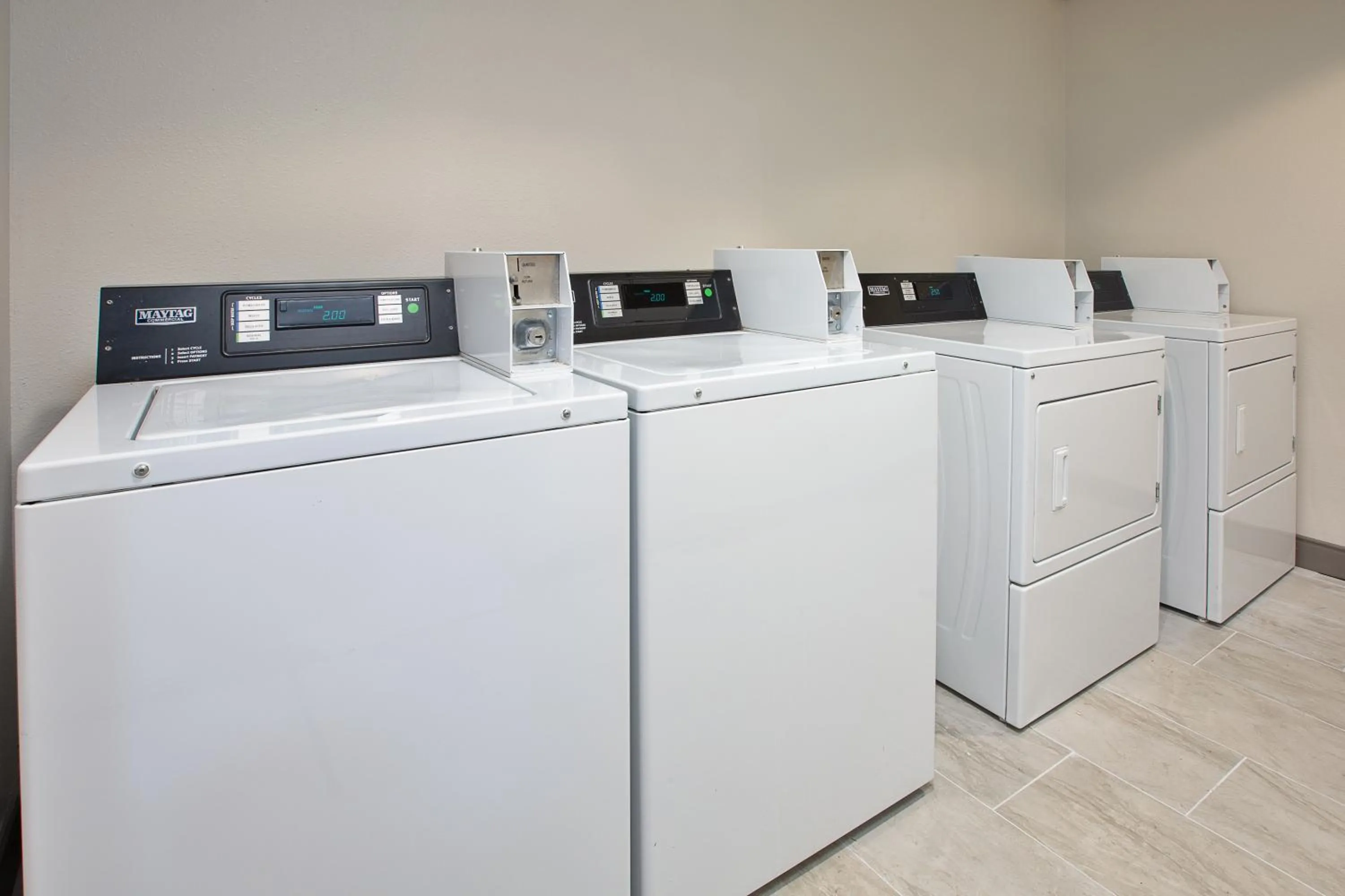 laundry in Holiday Inn Express & Suites Milwaukee NW - Park Place by IHG