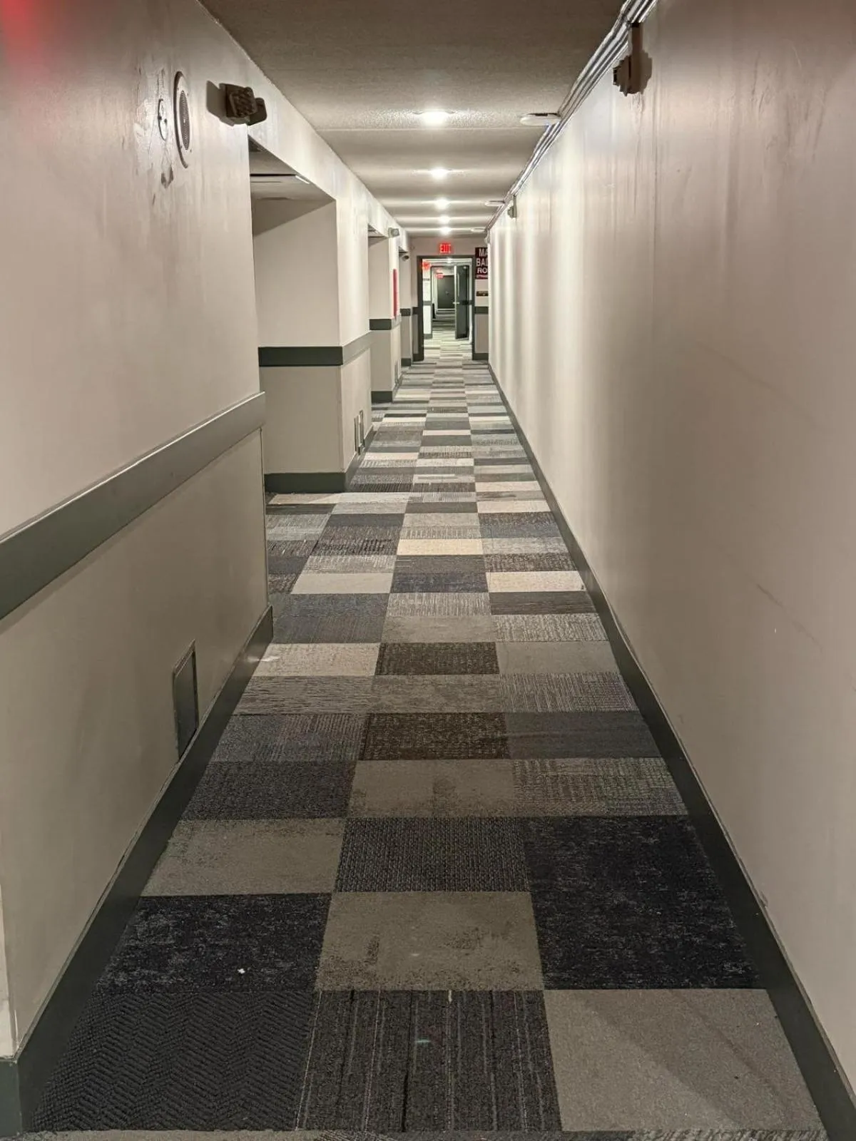 University Inn & Suites