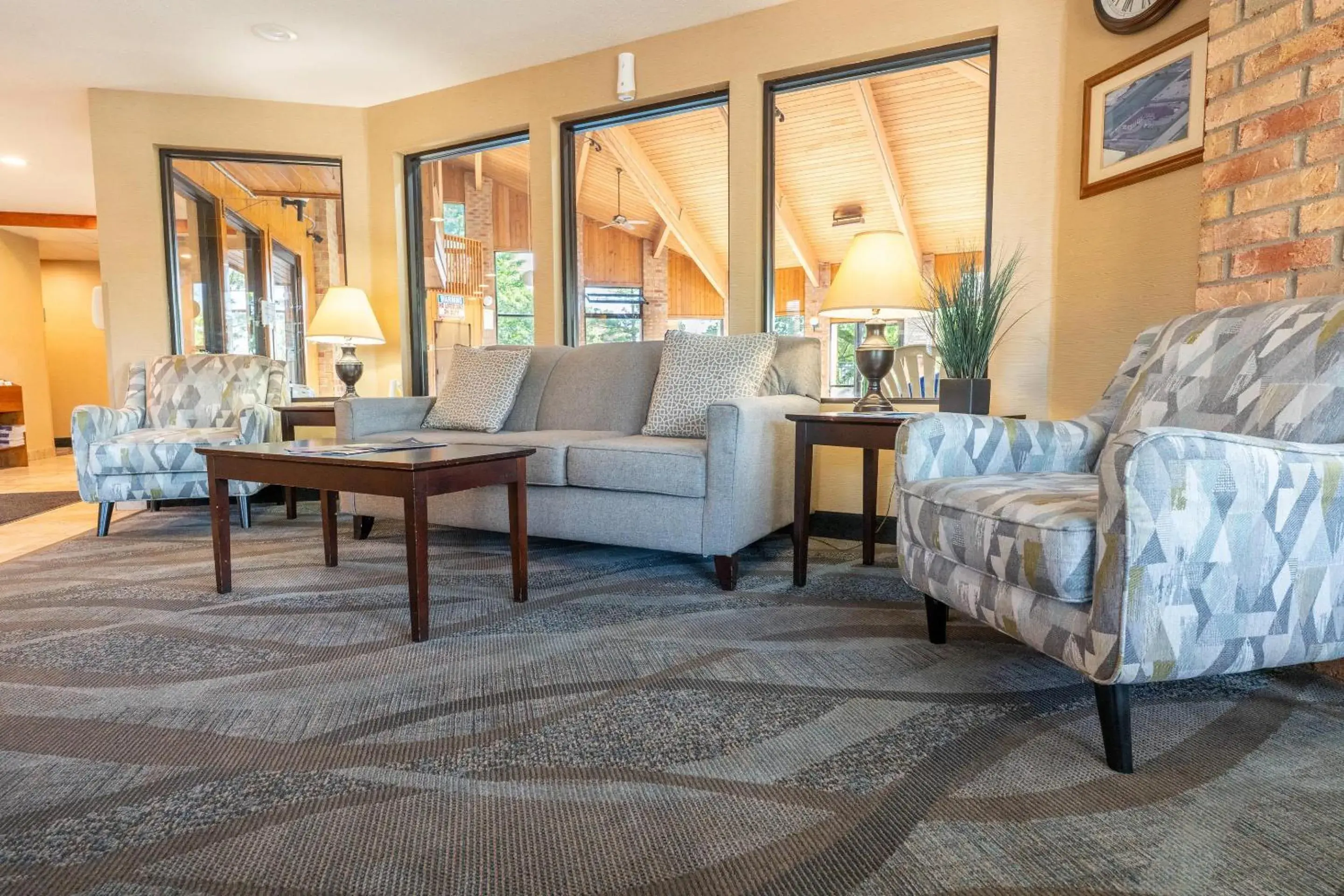 Lobby or reception in Quality Inn & Suites Sun Prairie Madison East Lobby or reception in Quality Inn & Suites Sun Prairie Madison East