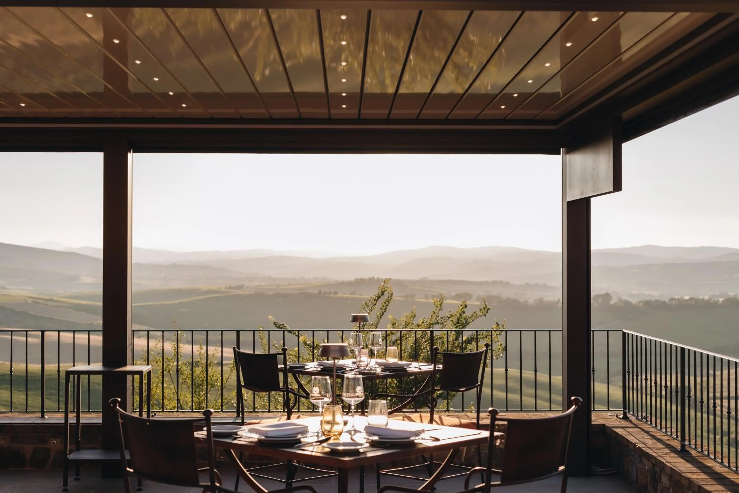 Restaurant/places to eat in Capanna Suites