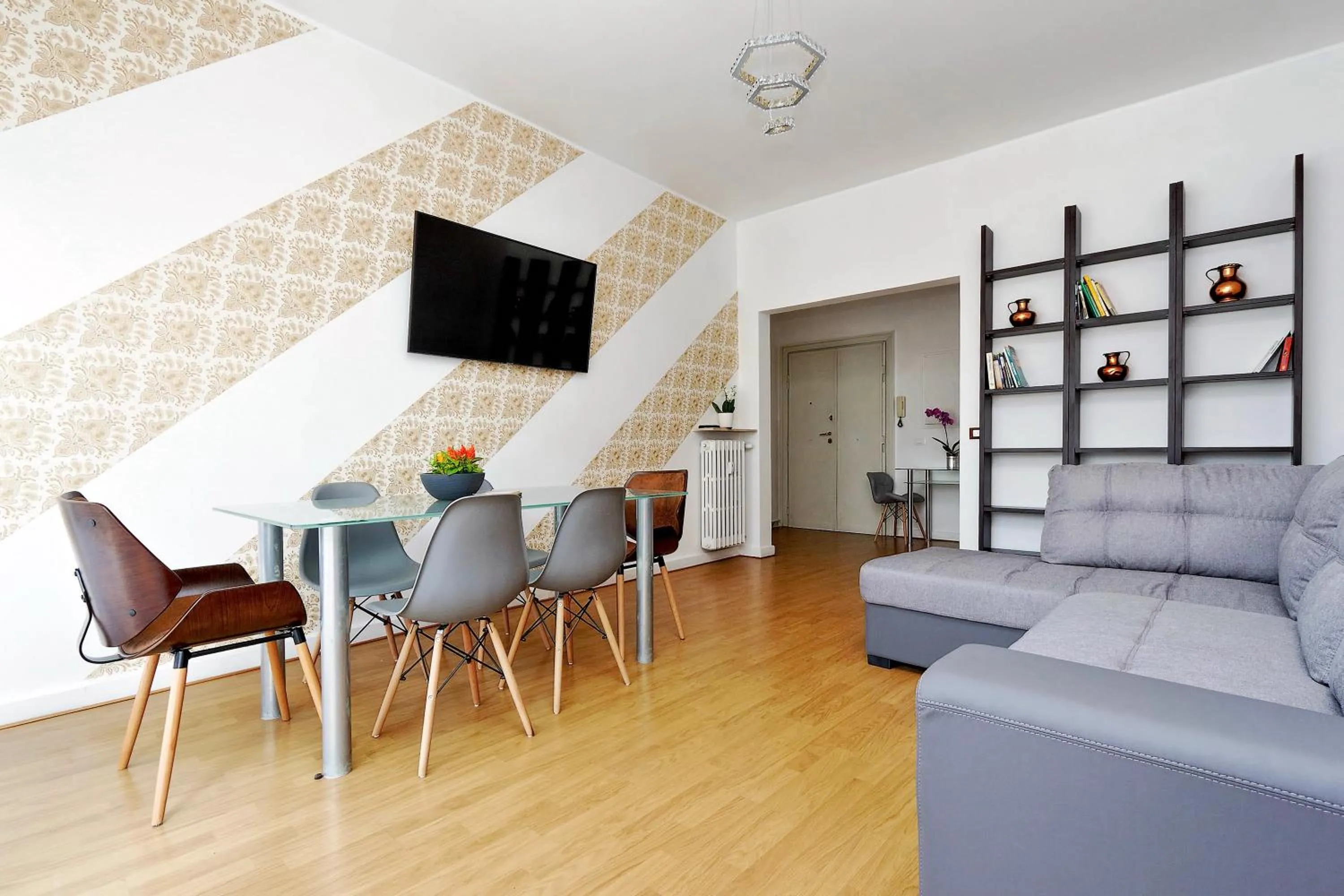 Seating area in Merulana Suite S.Peter