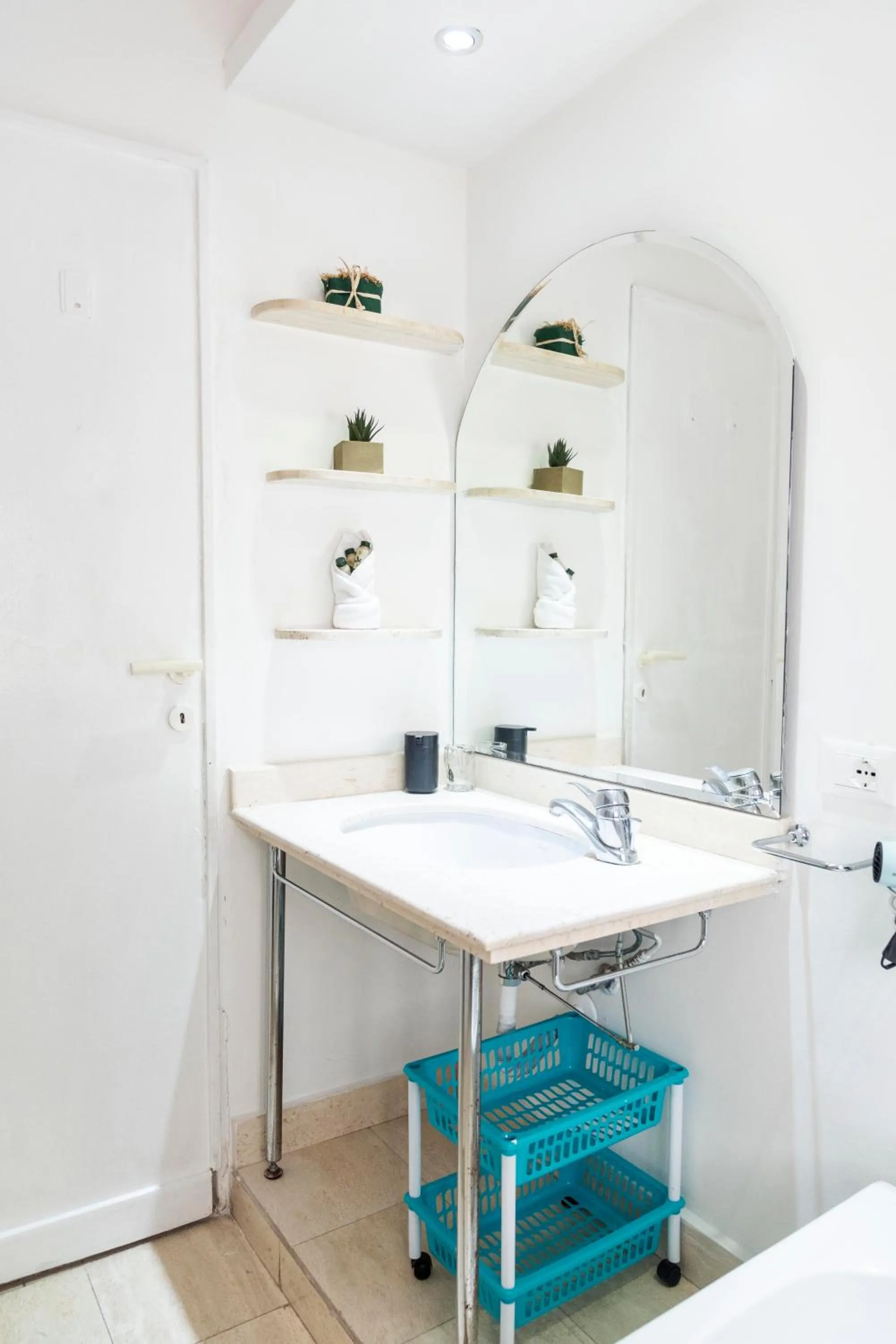 Bathroom in Merulana Suite S.Peter