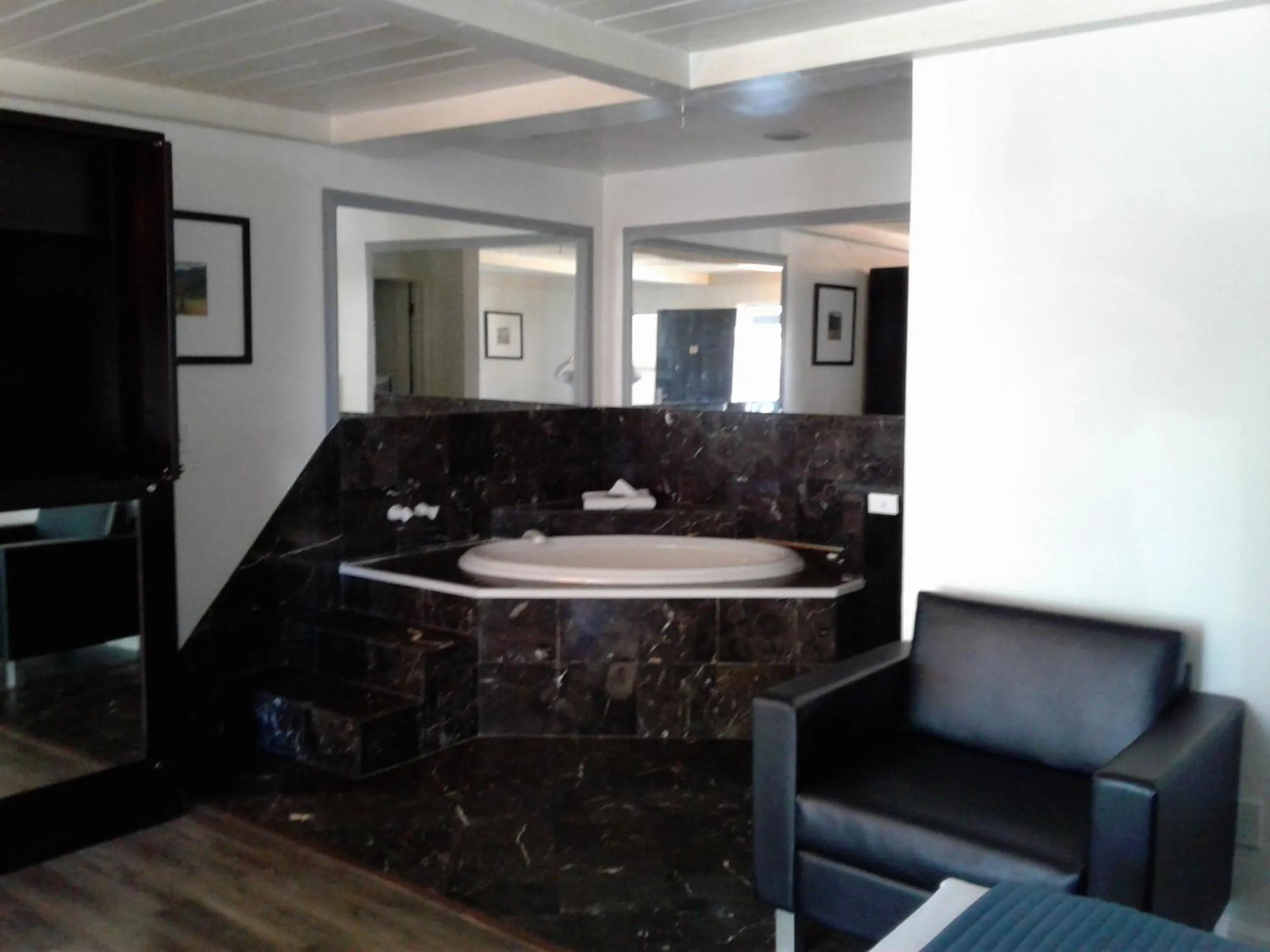 Spa and wellness centre/facilities in Sterling Gardens