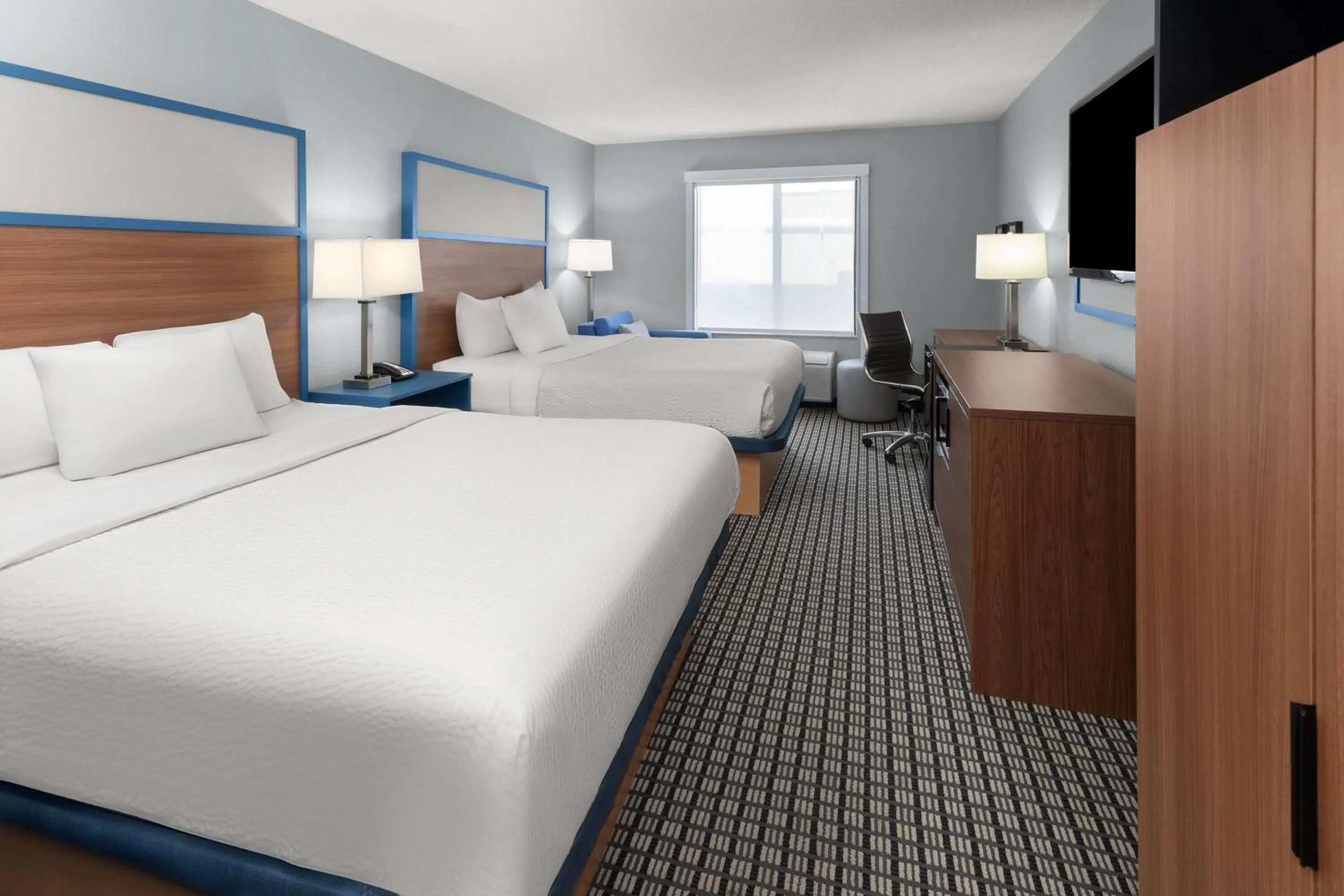 Photo of the whole room, Bed in AmericInn by Wyndham Reedsburg