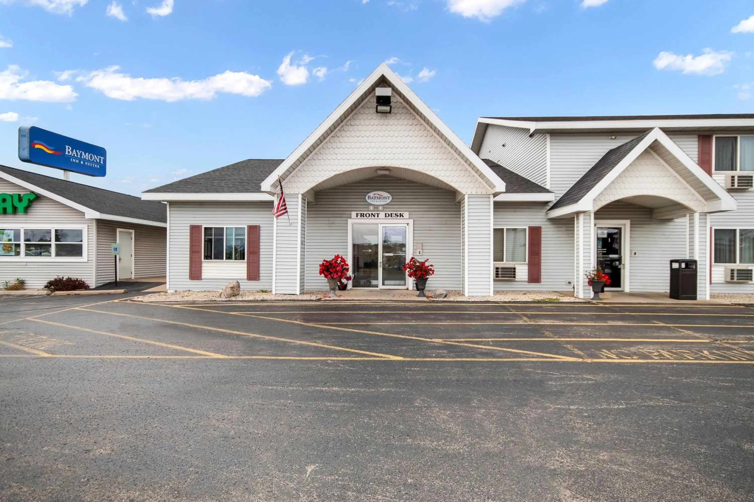 Property building in Baymont by Wyndham Marinette