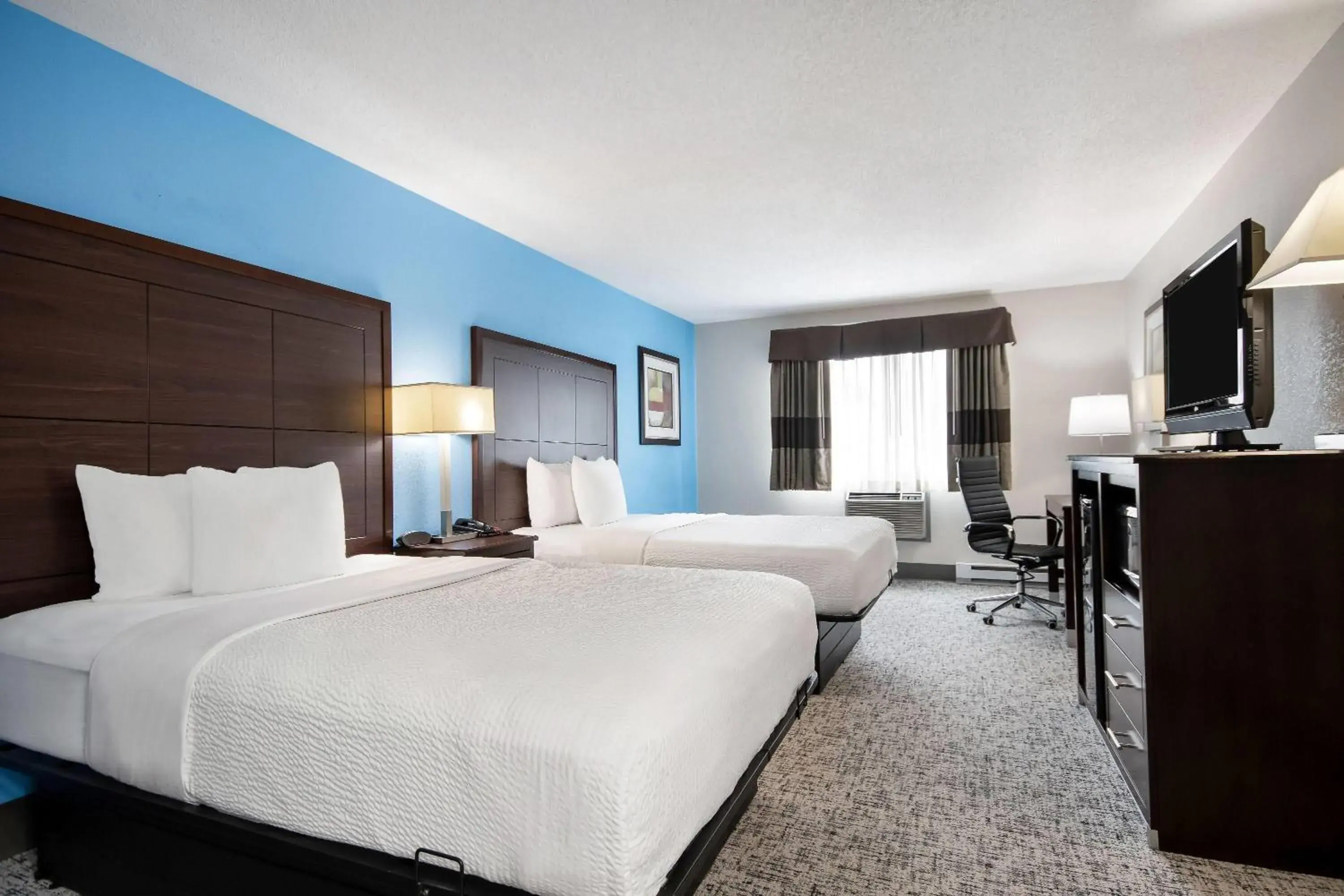 Bed in Baymont by Wyndham Marinette Bed in Baymont by Wyndham Marinette