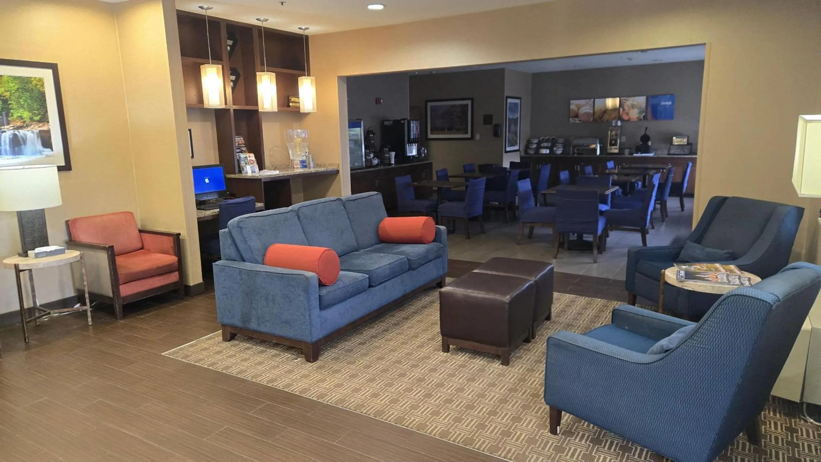 Lobby or reception in Comfort Inn Barboursville near Huntington Mall area