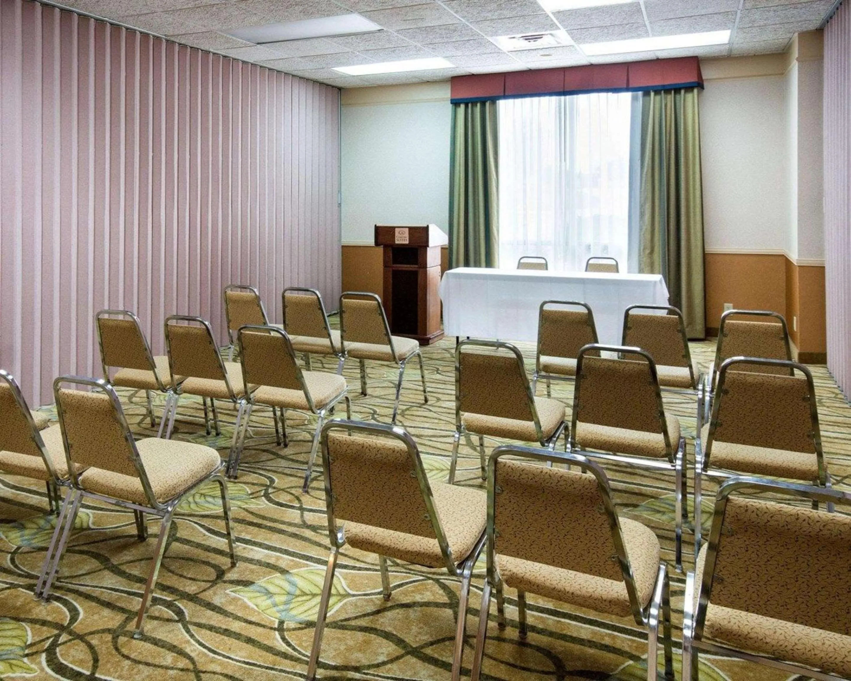 Meeting/conference room in Comfort Suites Parkersburg South
