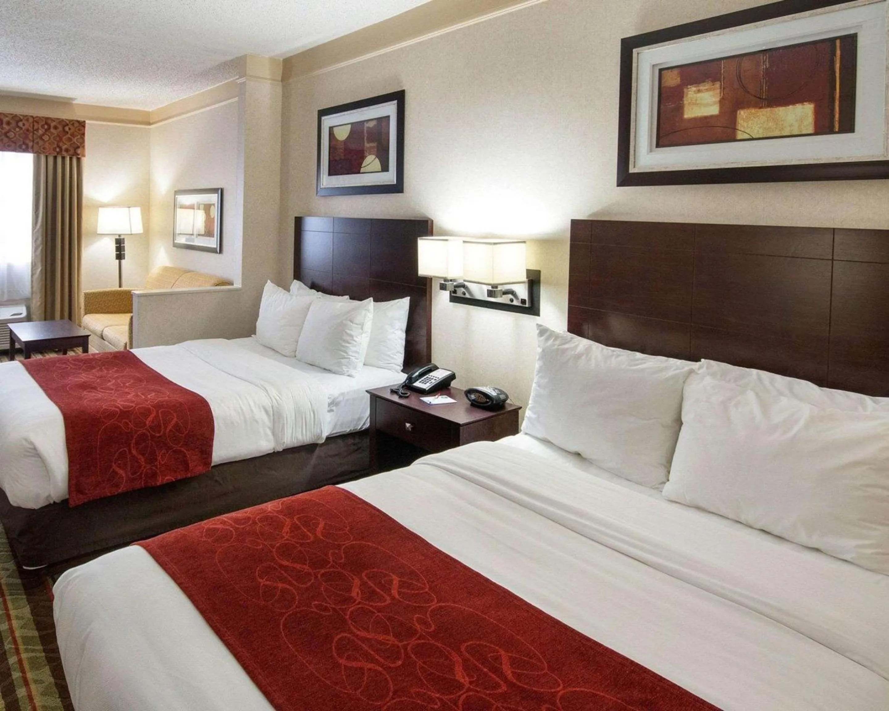 Bedroom, Bed in Comfort Suites Parkersburg South