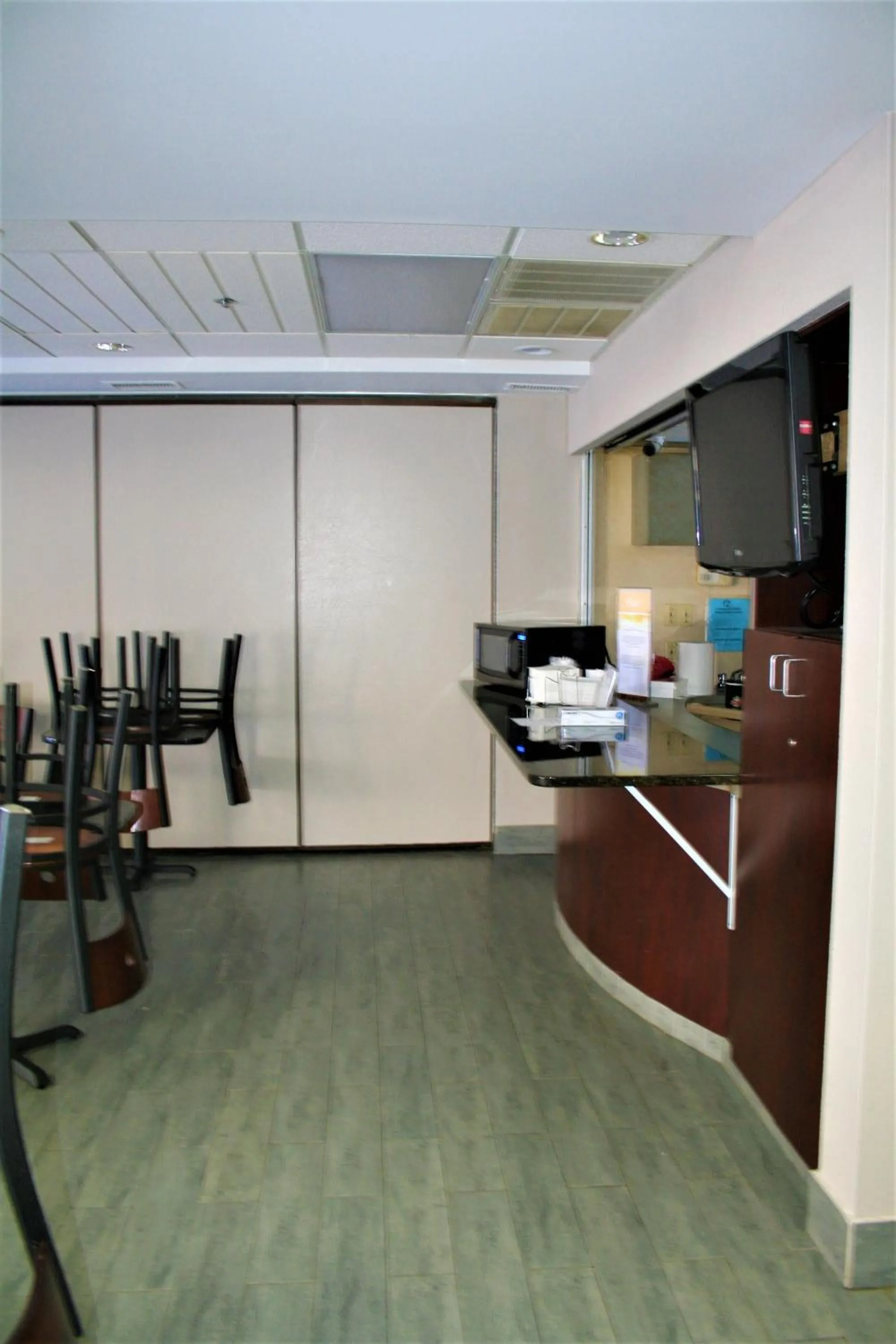 Breakfast in Quality Inn & Suites Kearneysville - Martinsburg