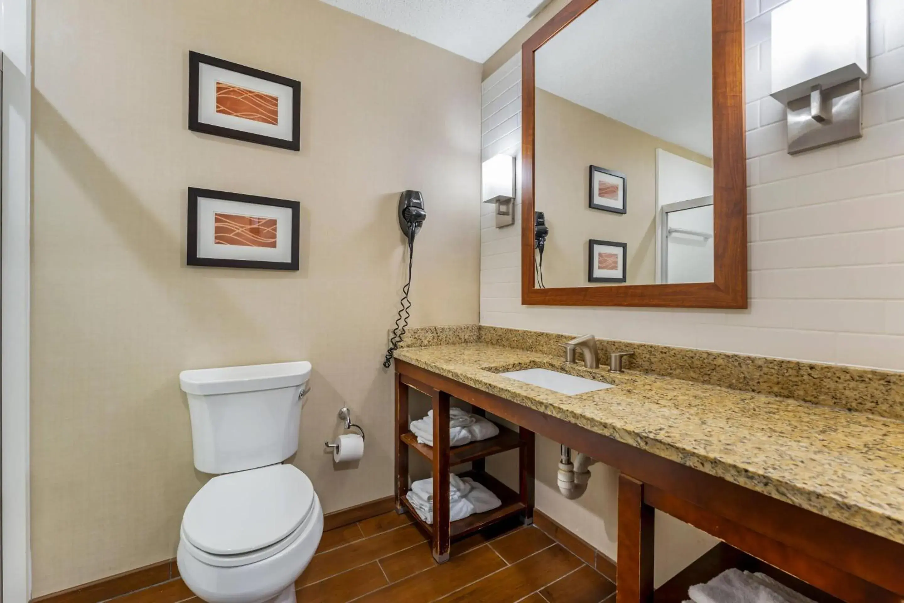 Bedroom in Comfort Inn & Suites Triadelphia - Wheeling Bedroom in Comfort Inn & Suites Triadelphia - Wheeling