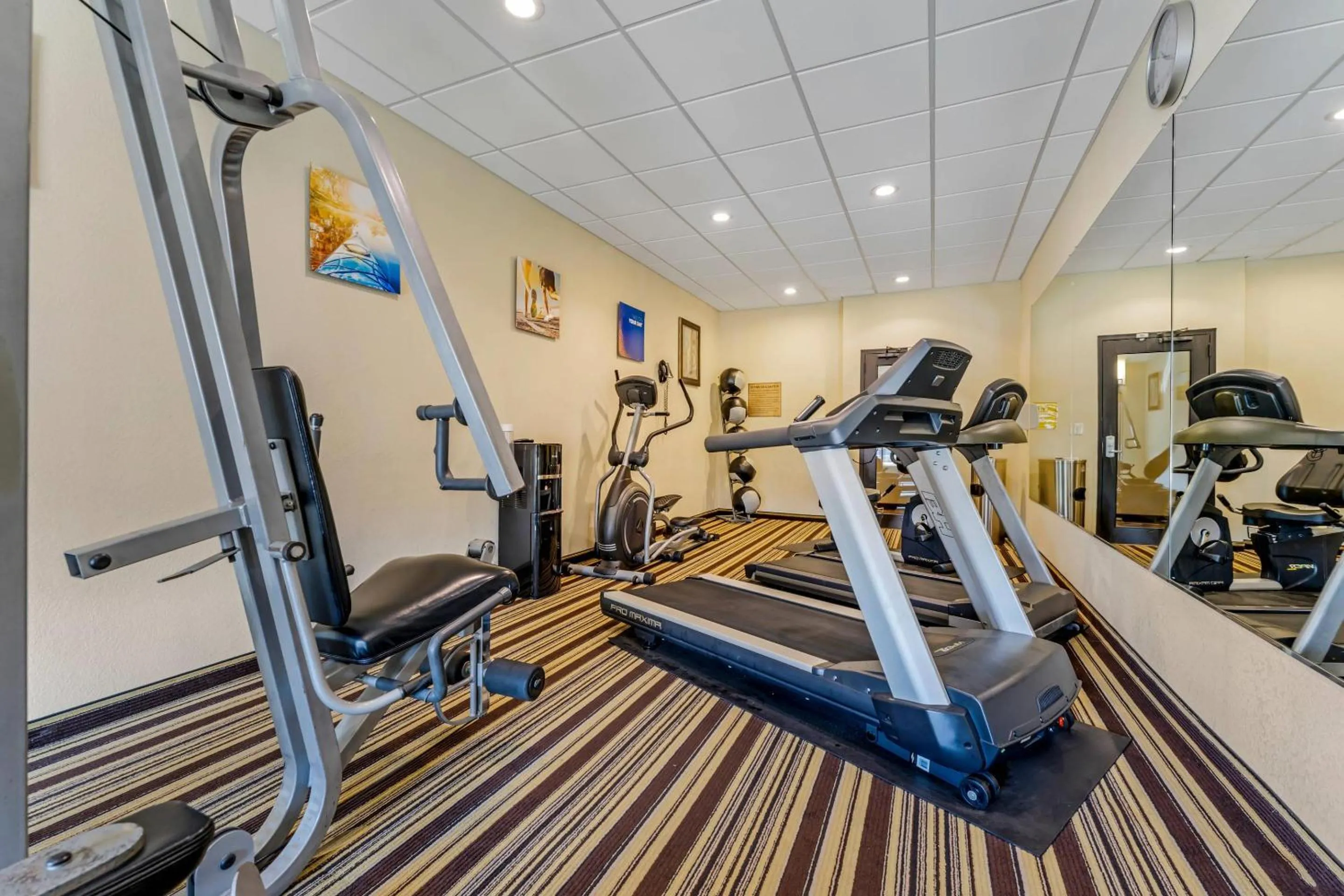 Fitness centre/facilities in Comfort Inn & Suites Triadelphia - Wheeling
