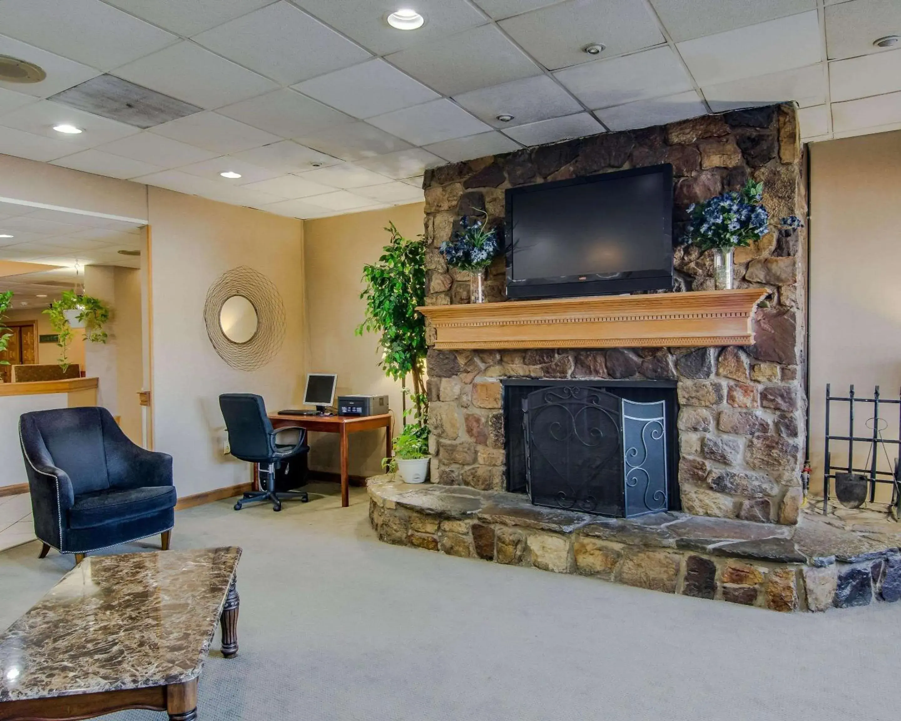 Lobby or reception in Quality Hotel and Conference Center Bluefield Lobby or reception in Quality Hotel and Conference Center Bluefield