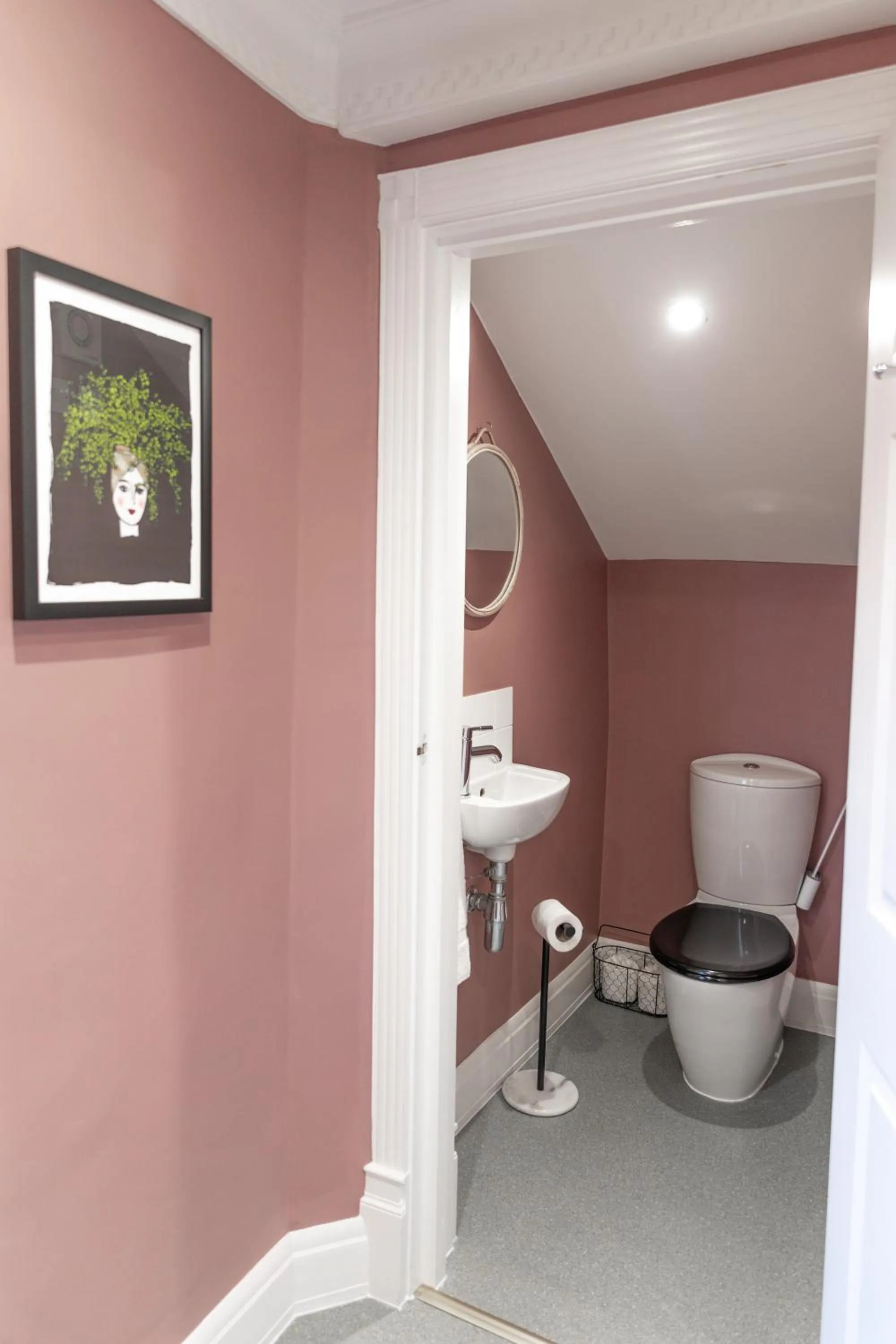 Toilet in House Arundel