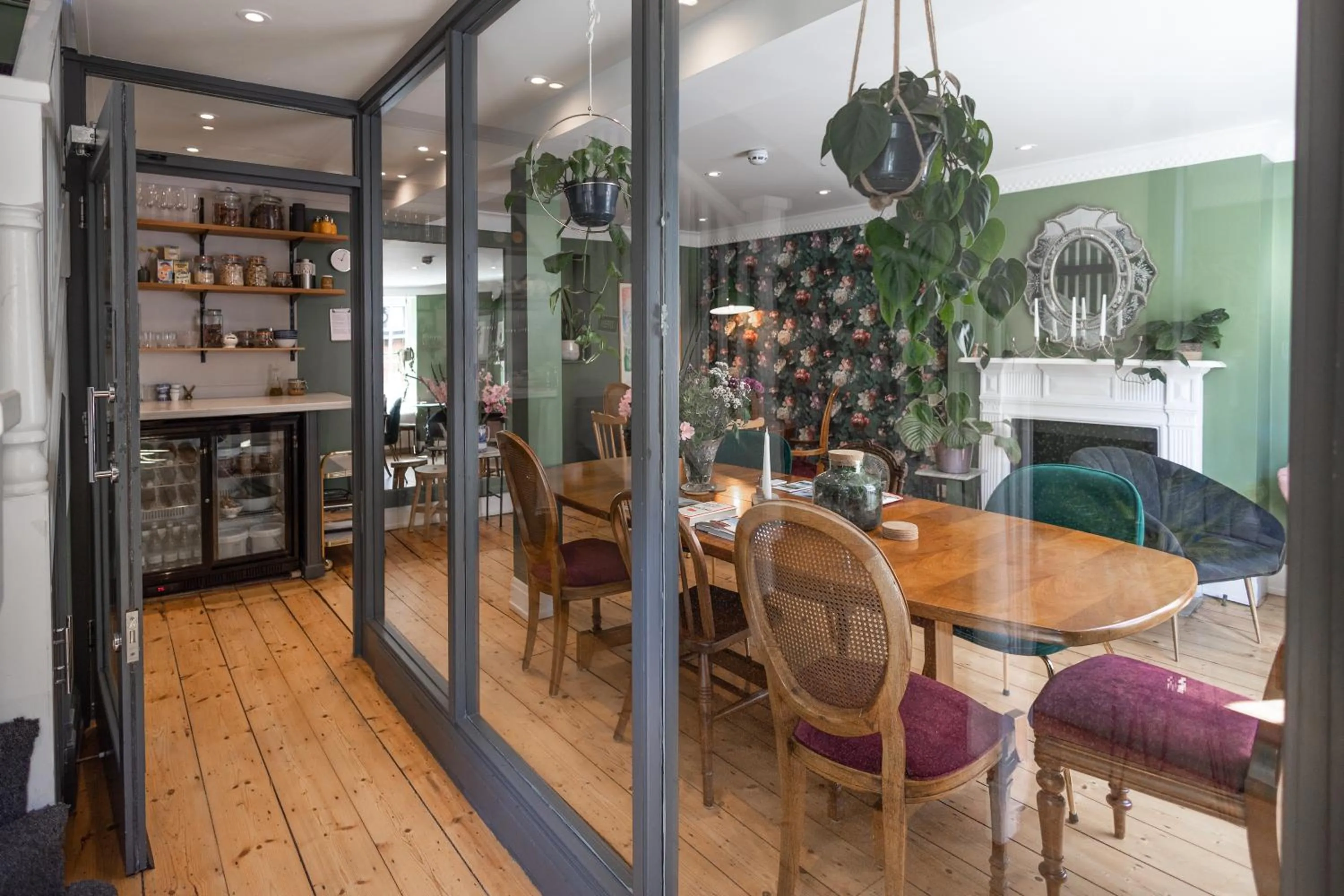 Facade/entrance in House Arundel