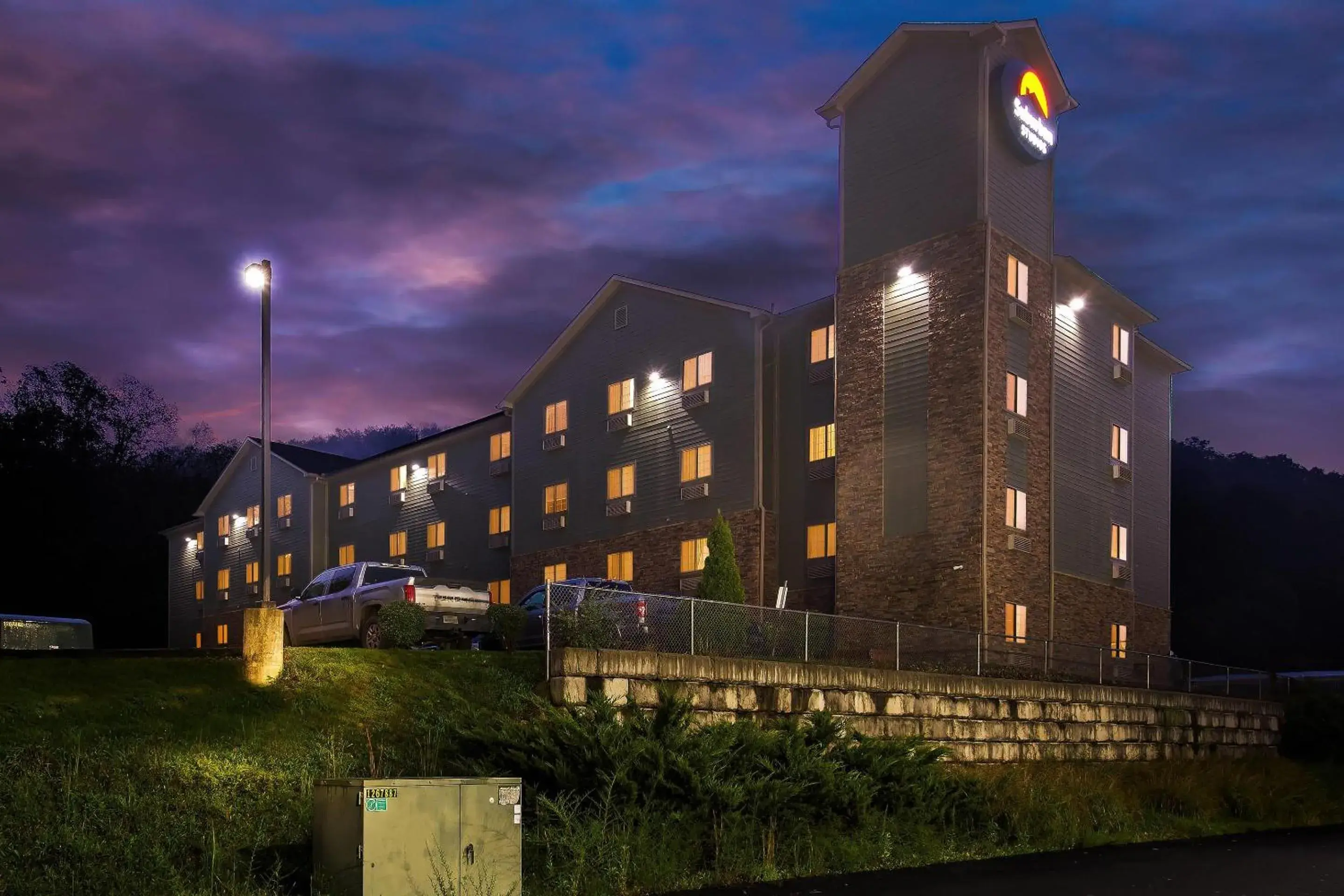 Property building in Suburban Studios Morgantown Property building in Suburban Studios Morgantown