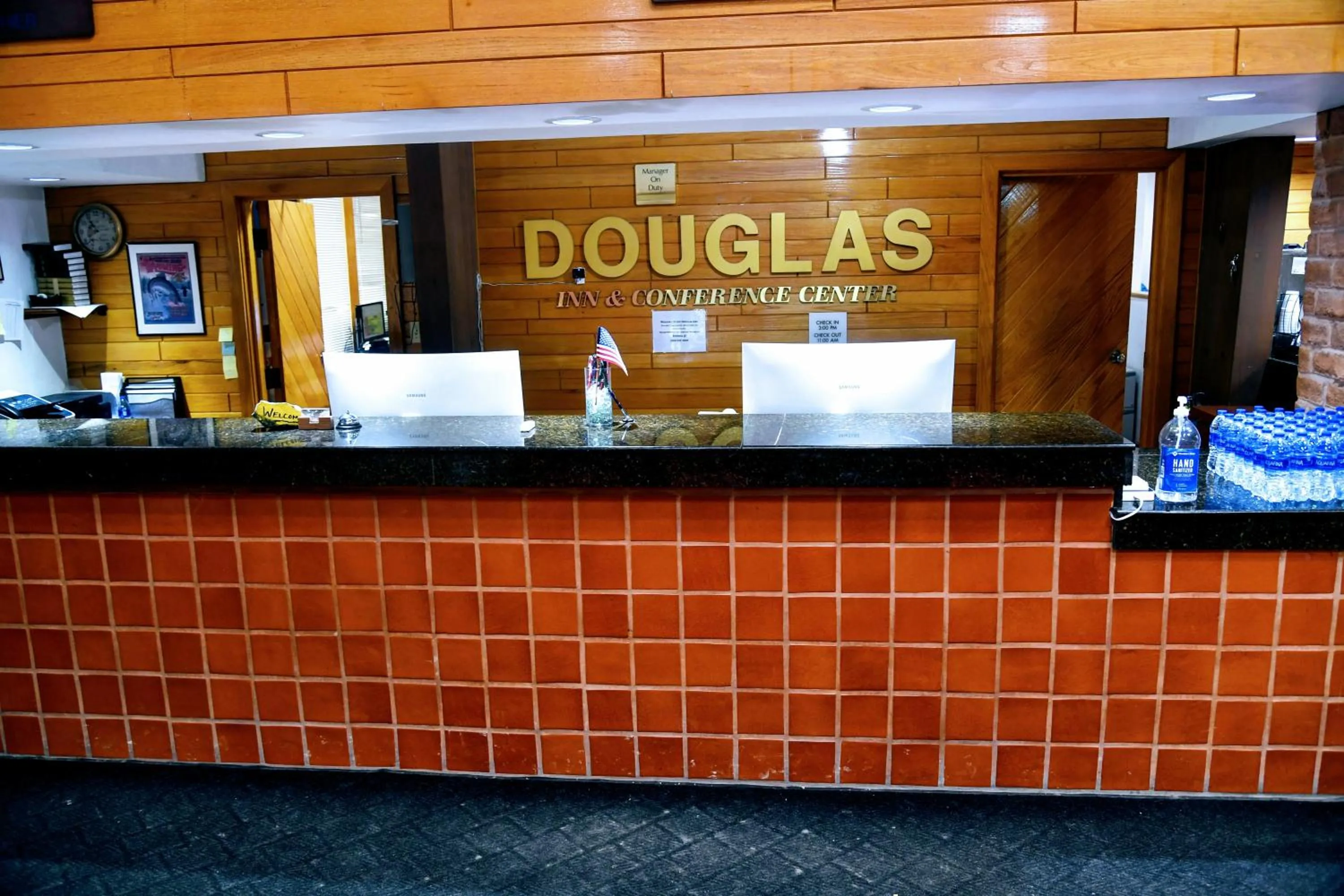 Lobby or reception in Douglas Inn and Conference Center