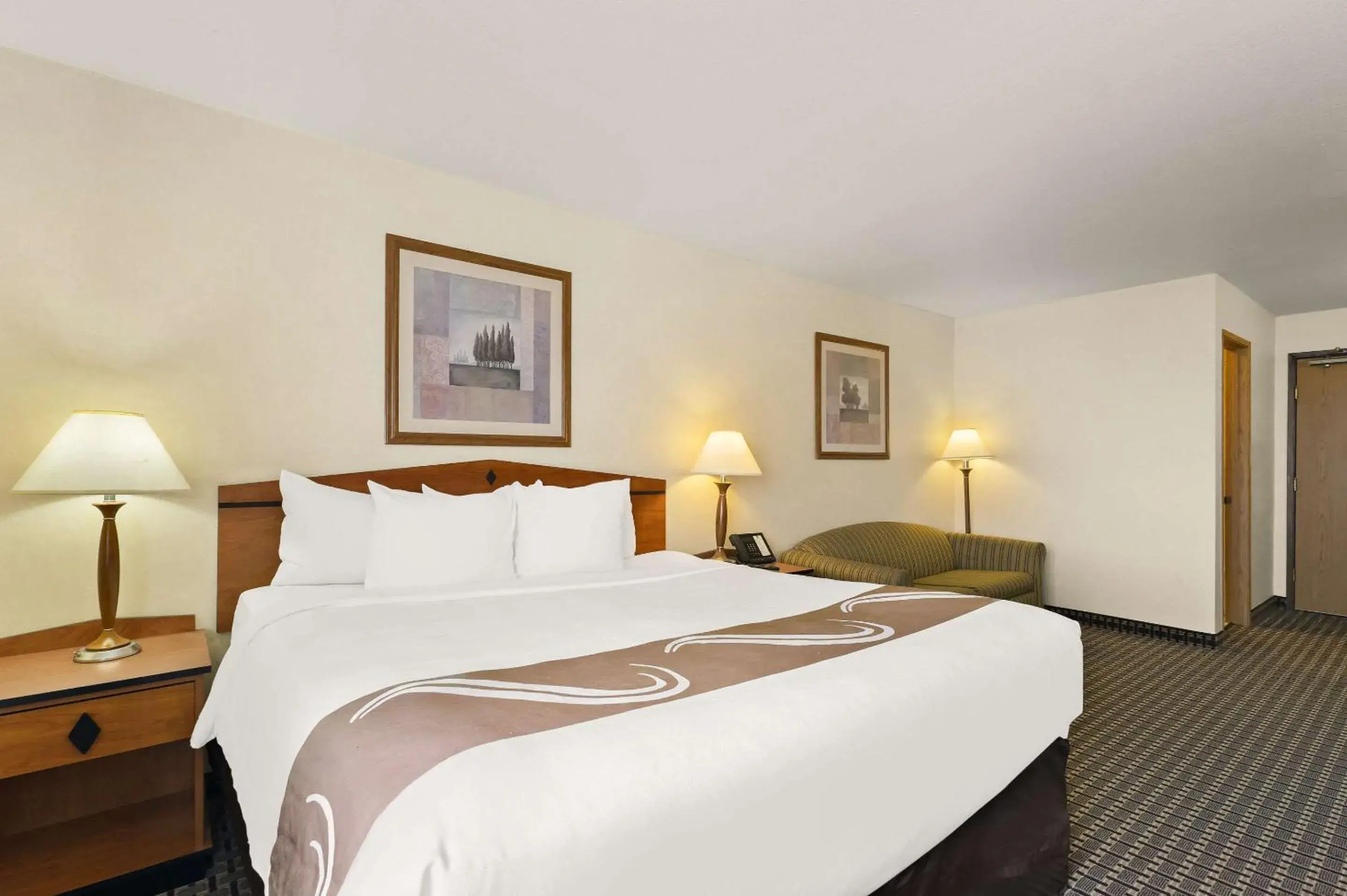 Bedroom, Bed in Quality Inn Cheyenne I-25 South Bedroom, Bed in Quality Inn Cheyenne I-25 South