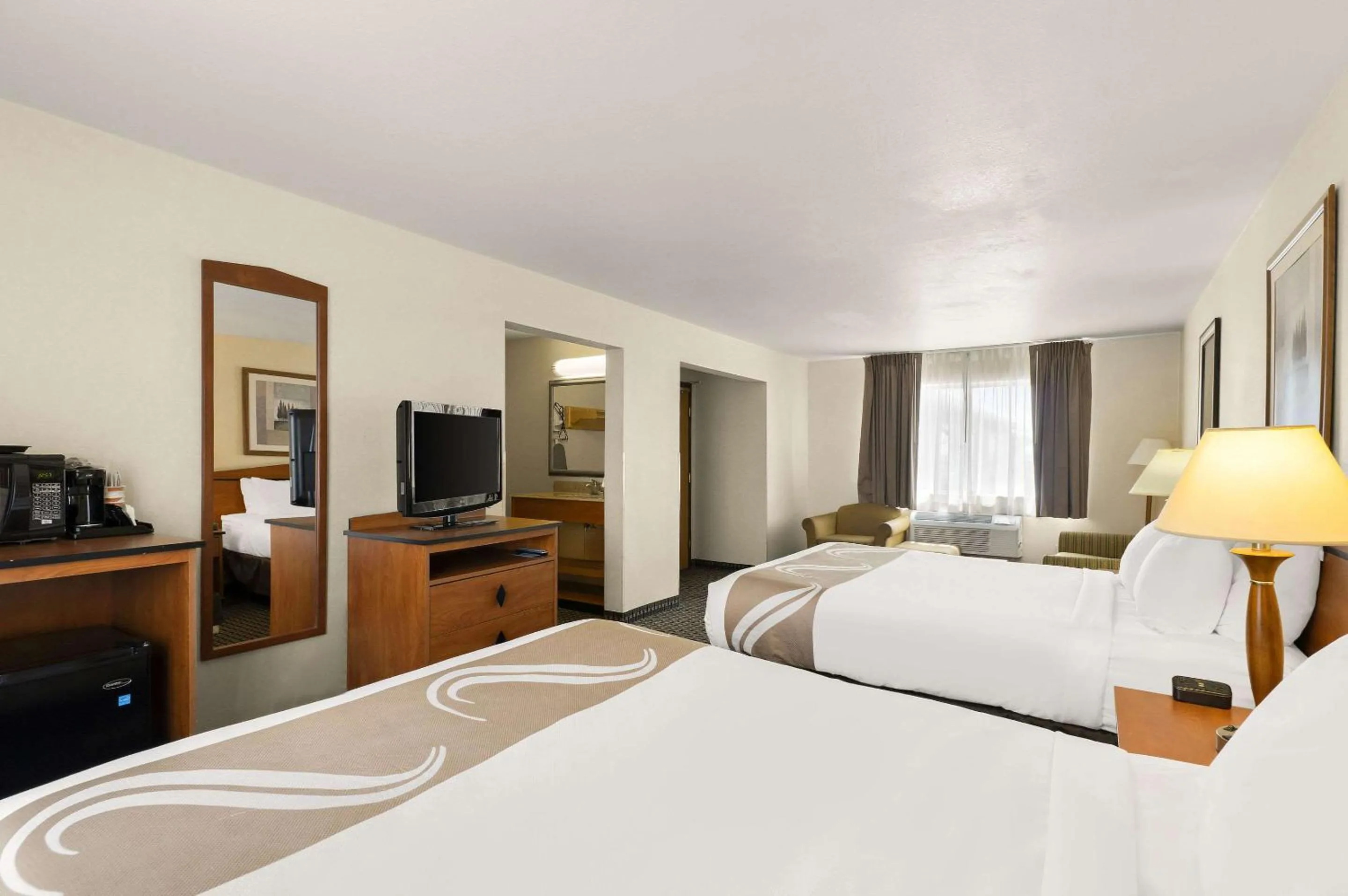 Bedroom, Bed in Quality Inn Cheyenne I-25 South