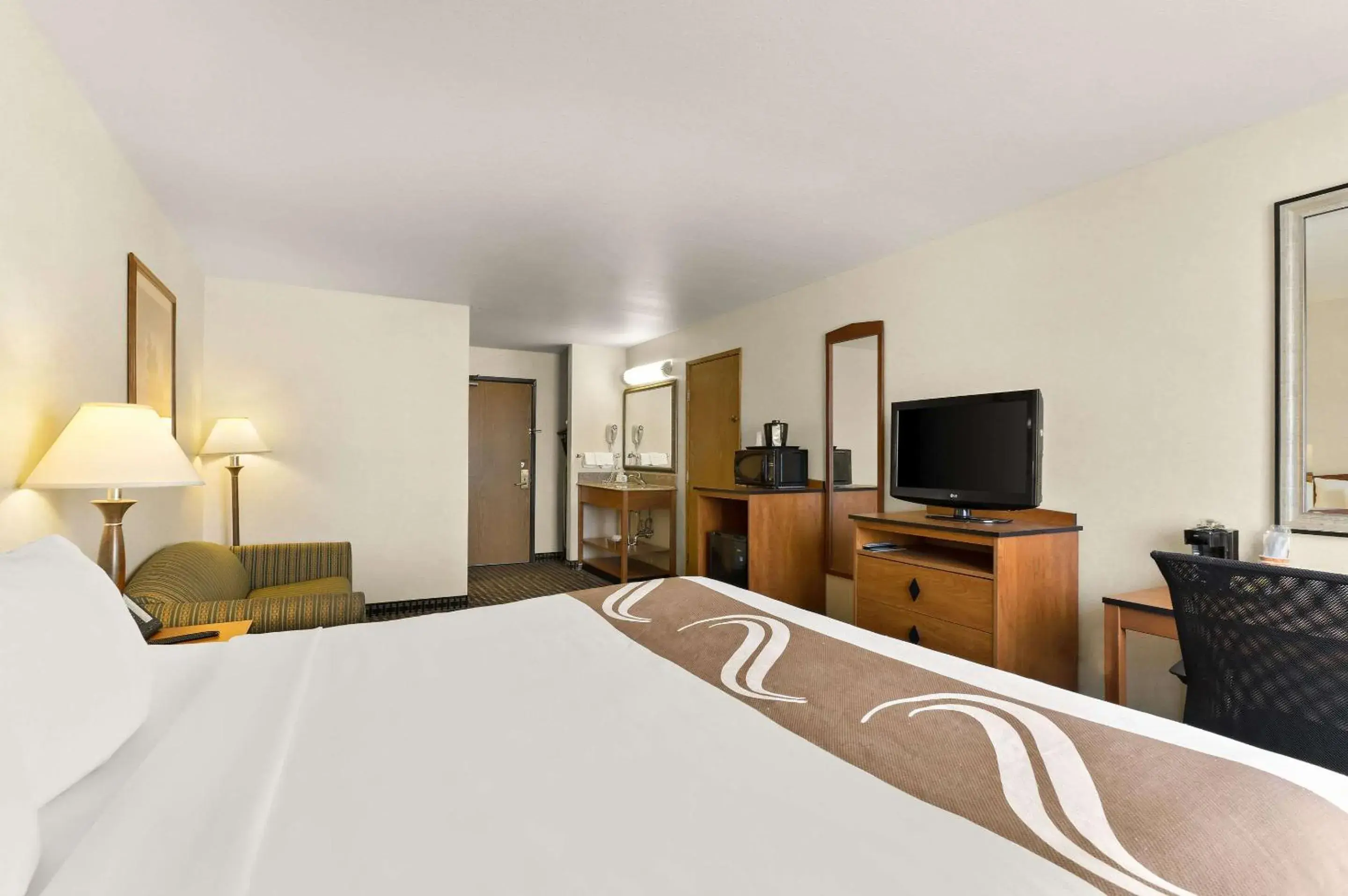 Bedroom, Bed in Quality Inn Cheyenne I-25 South Bedroom, Bed in Quality Inn Cheyenne I-25 South