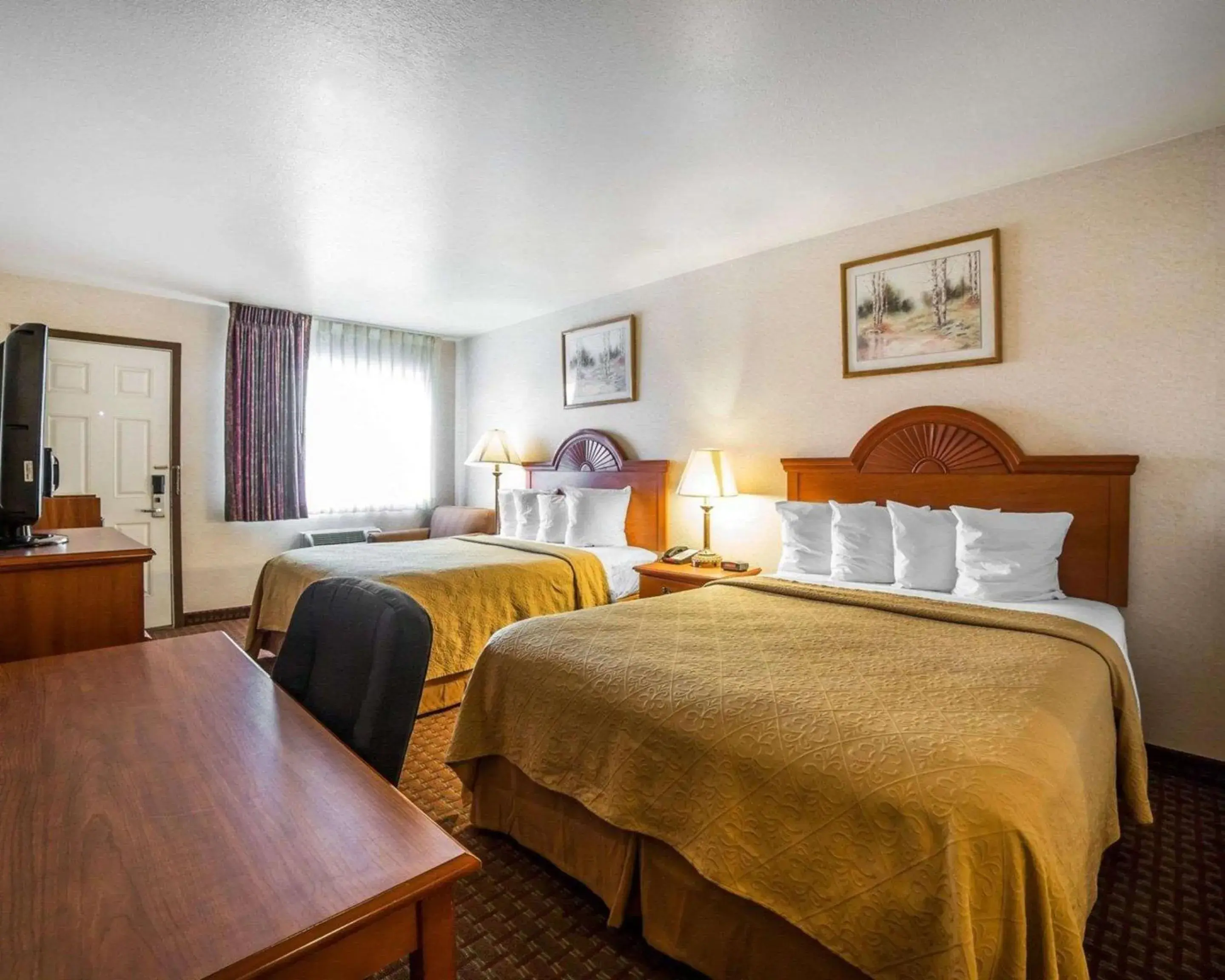 Photo of the whole room in Quality Inn Sheridan Photo of the whole room in Quality Inn Sheridan