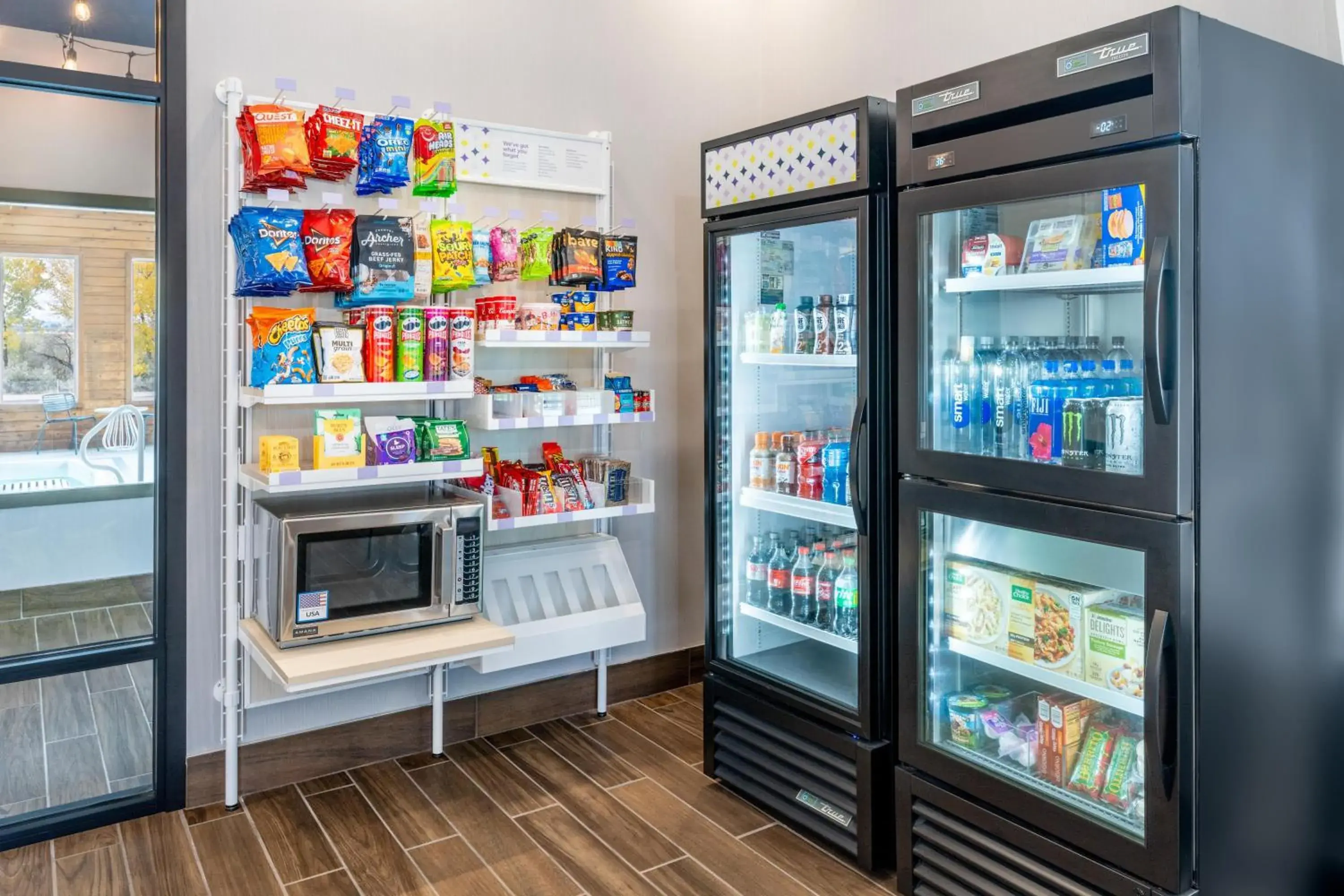 Restaurant/places to eat in Spark by Hilton Sheridan Restaurant/places to eat in Spark by Hilton Sheridan