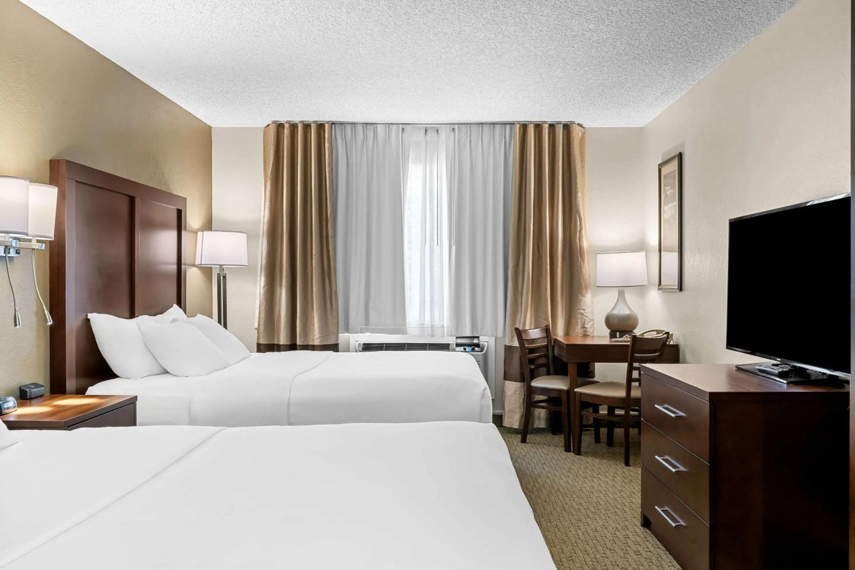 Bedroom, Bed in Comfort Inn Worland Hwy 16 to Yellowstone