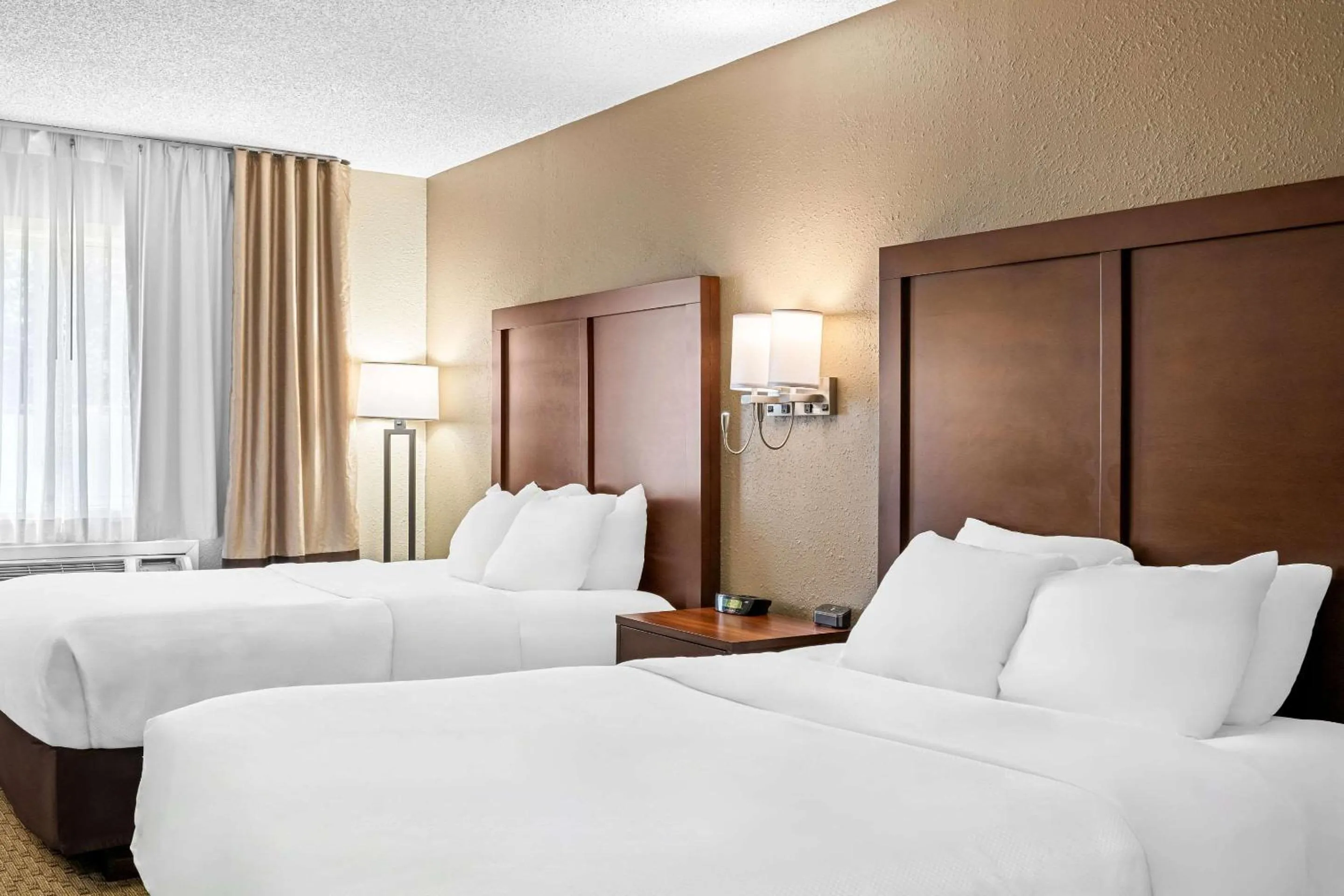 Bedroom, Bed in Comfort Inn Worland Hwy 16 to Yellowstone