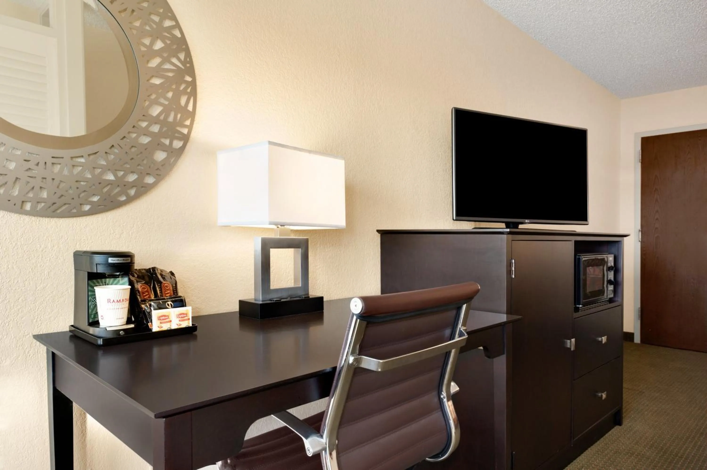 Decorative detail in Red Lion Hotel Gillette