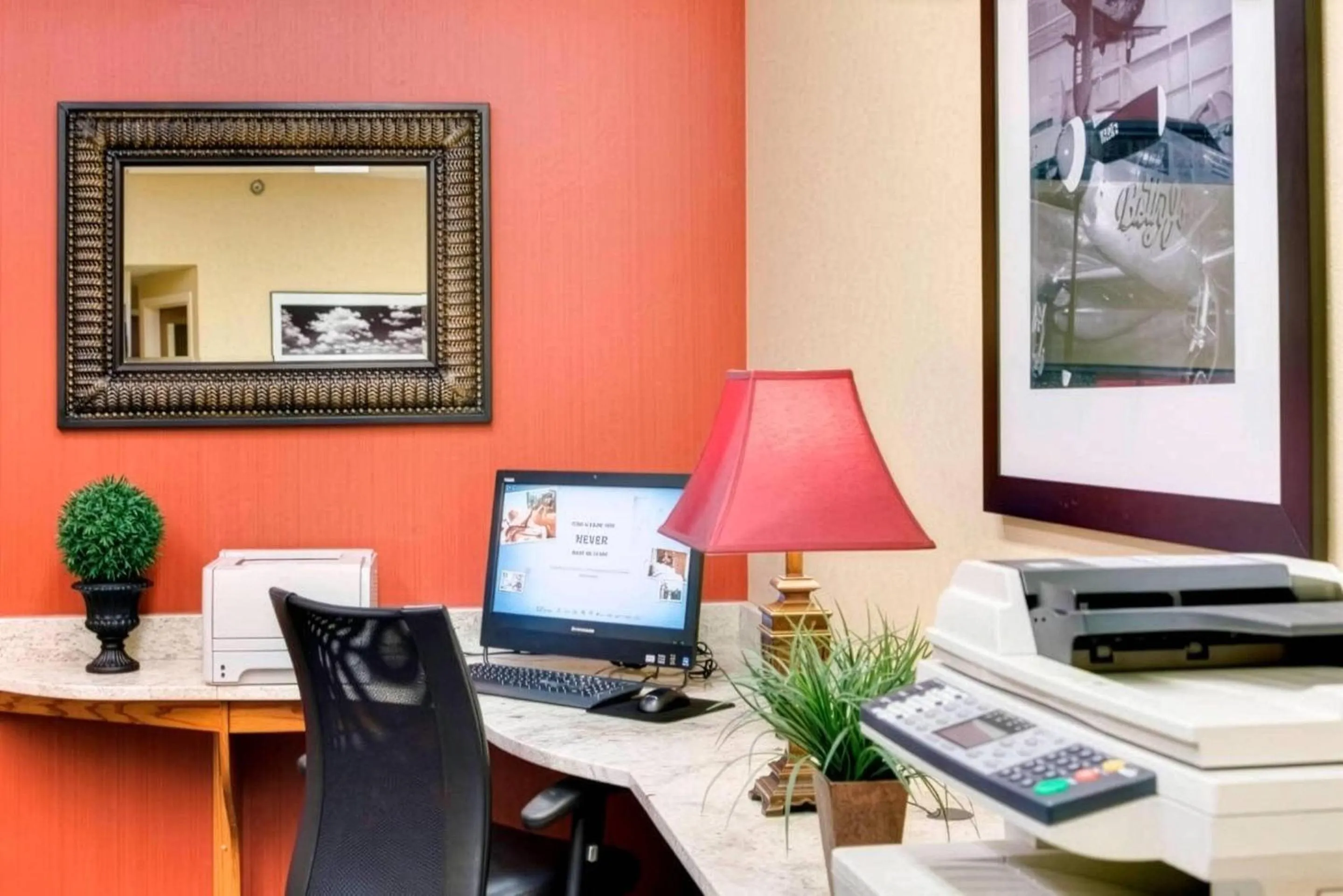 Business facilities in Pittsburgh Airport Inn and Suites