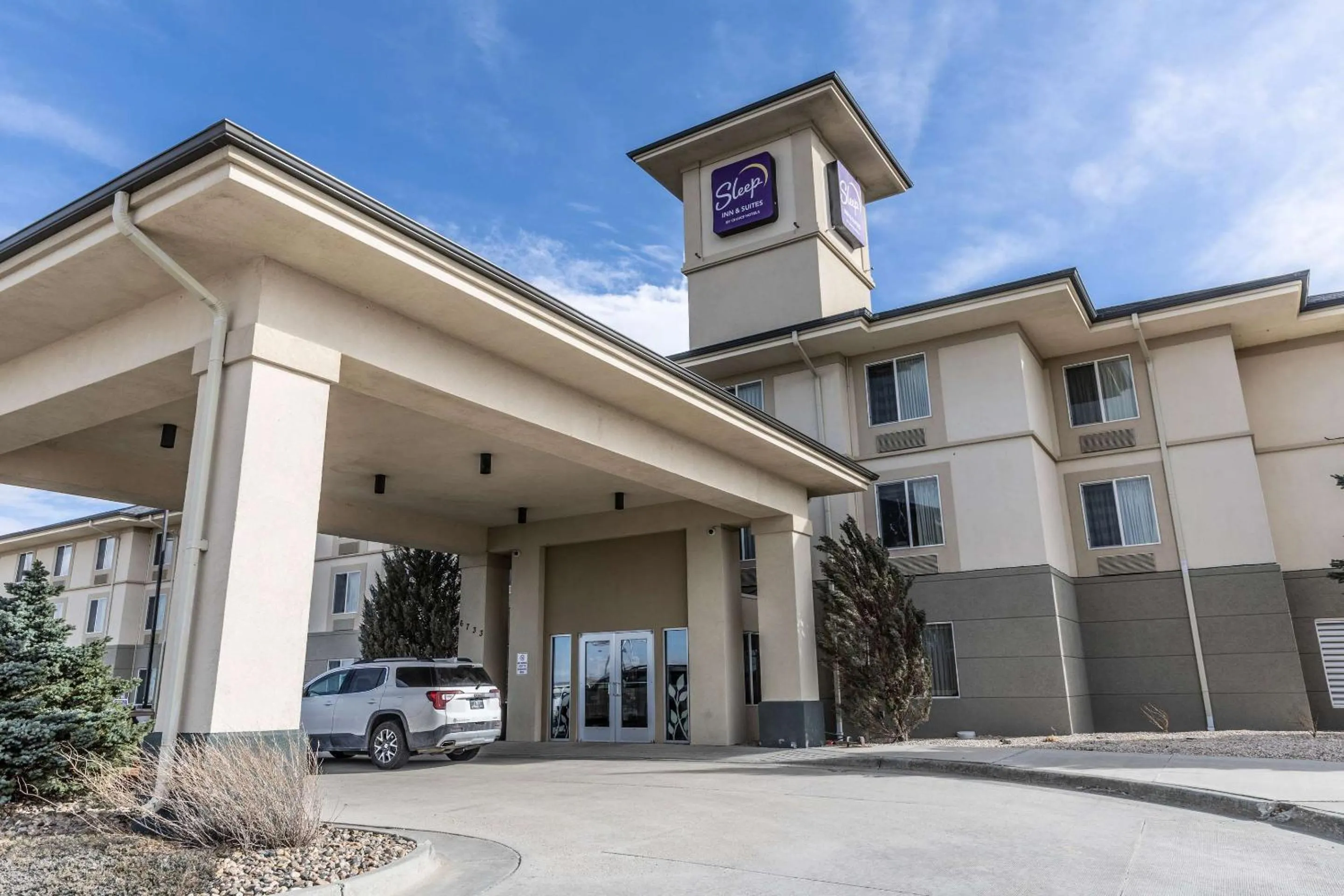 Property building in Sleep Inn & Suites Evansville - Casper