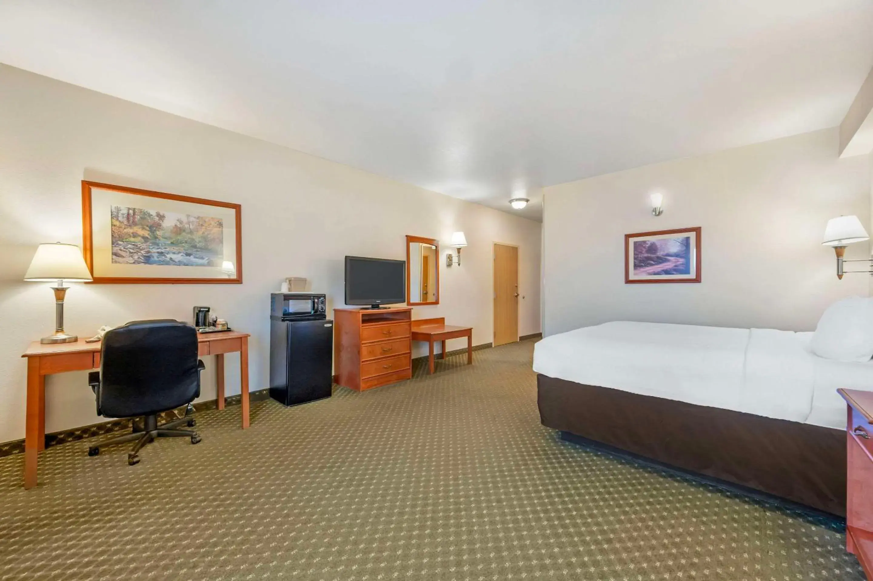 Bedroom, Bed in Comfort Inn & Suites Rawlins Bedroom, Bed in Comfort Inn & Suites Rawlins